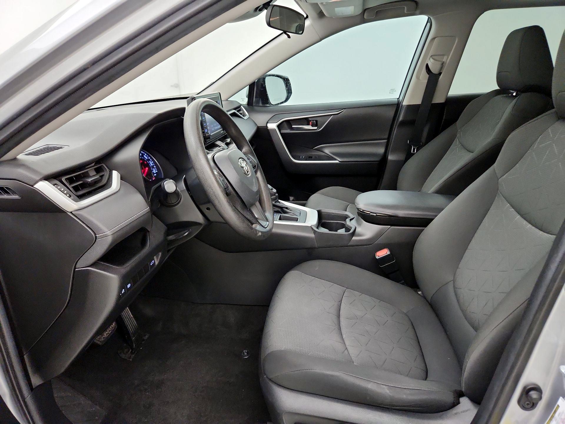 Thumbnail: 2021 Toyota RAV4 - 11