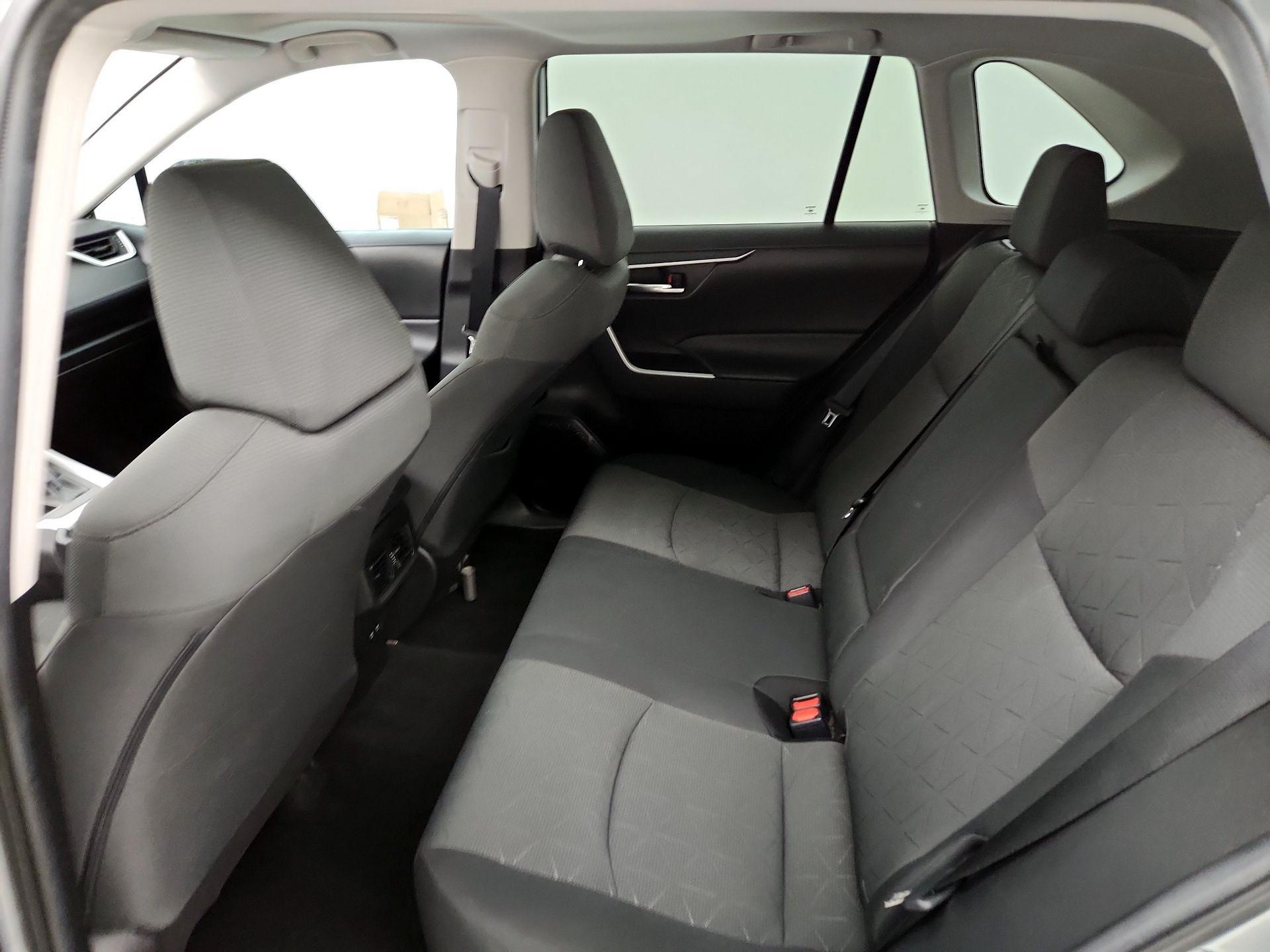 Thumbnail: 2021 Toyota RAV4 - 20