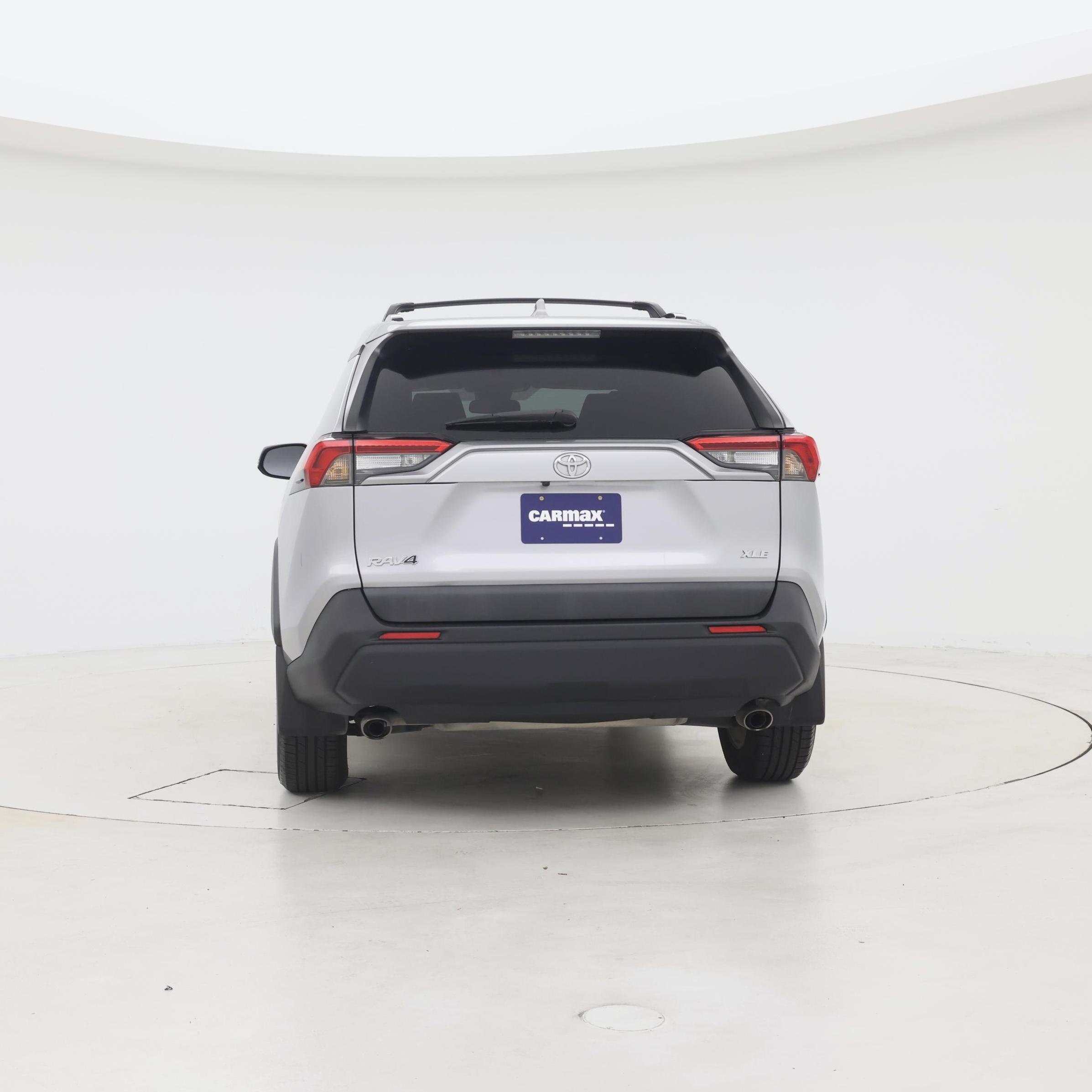 Thumbnail: 2021 Toyota RAV4 - 6
