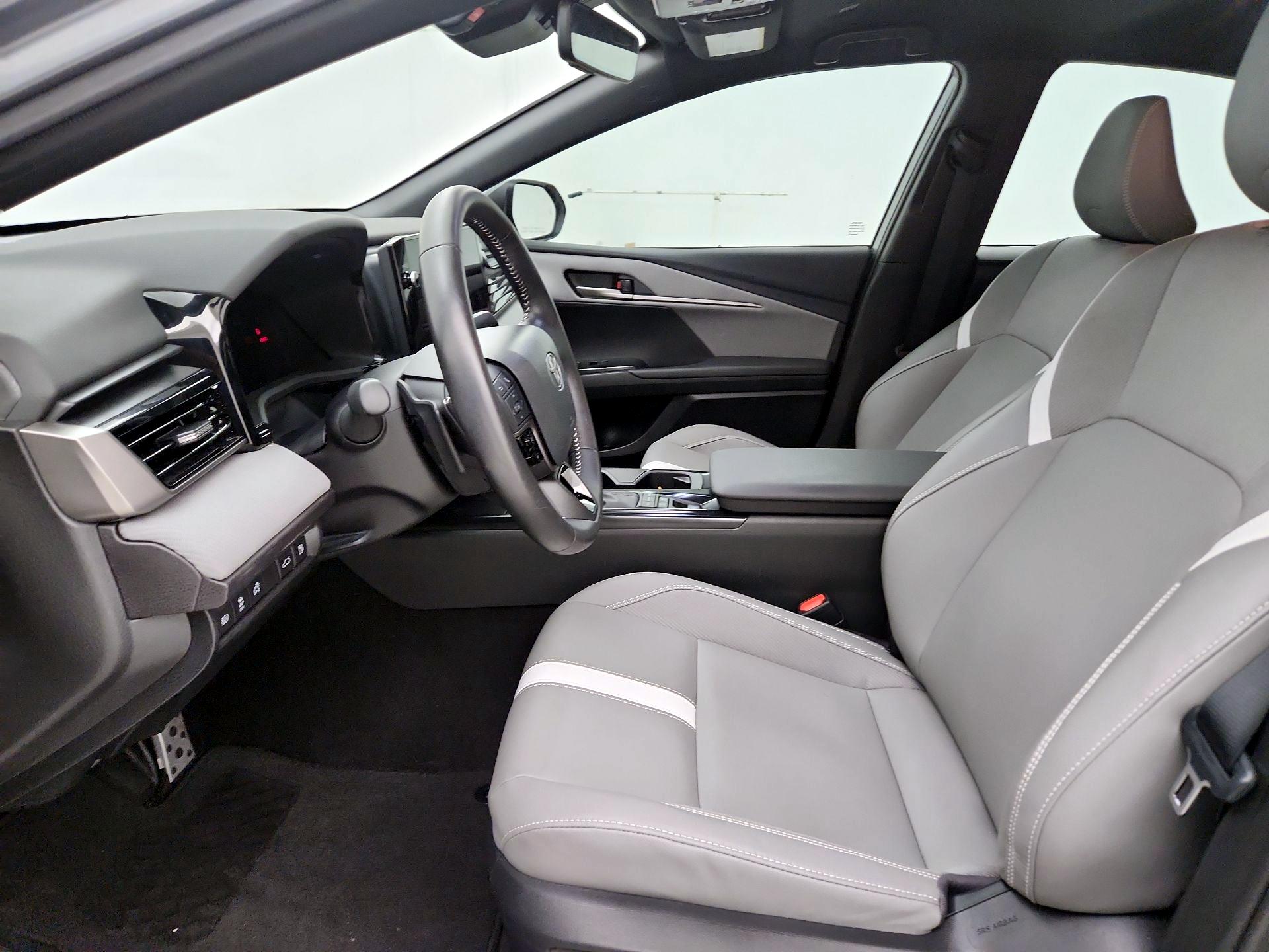 Thumbnail: 2025 Toyota Camry - 11