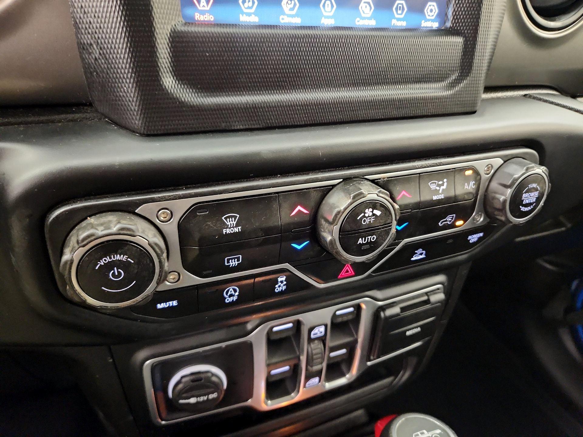 Thumbnail: 2023 Jeep Gladiator - 16