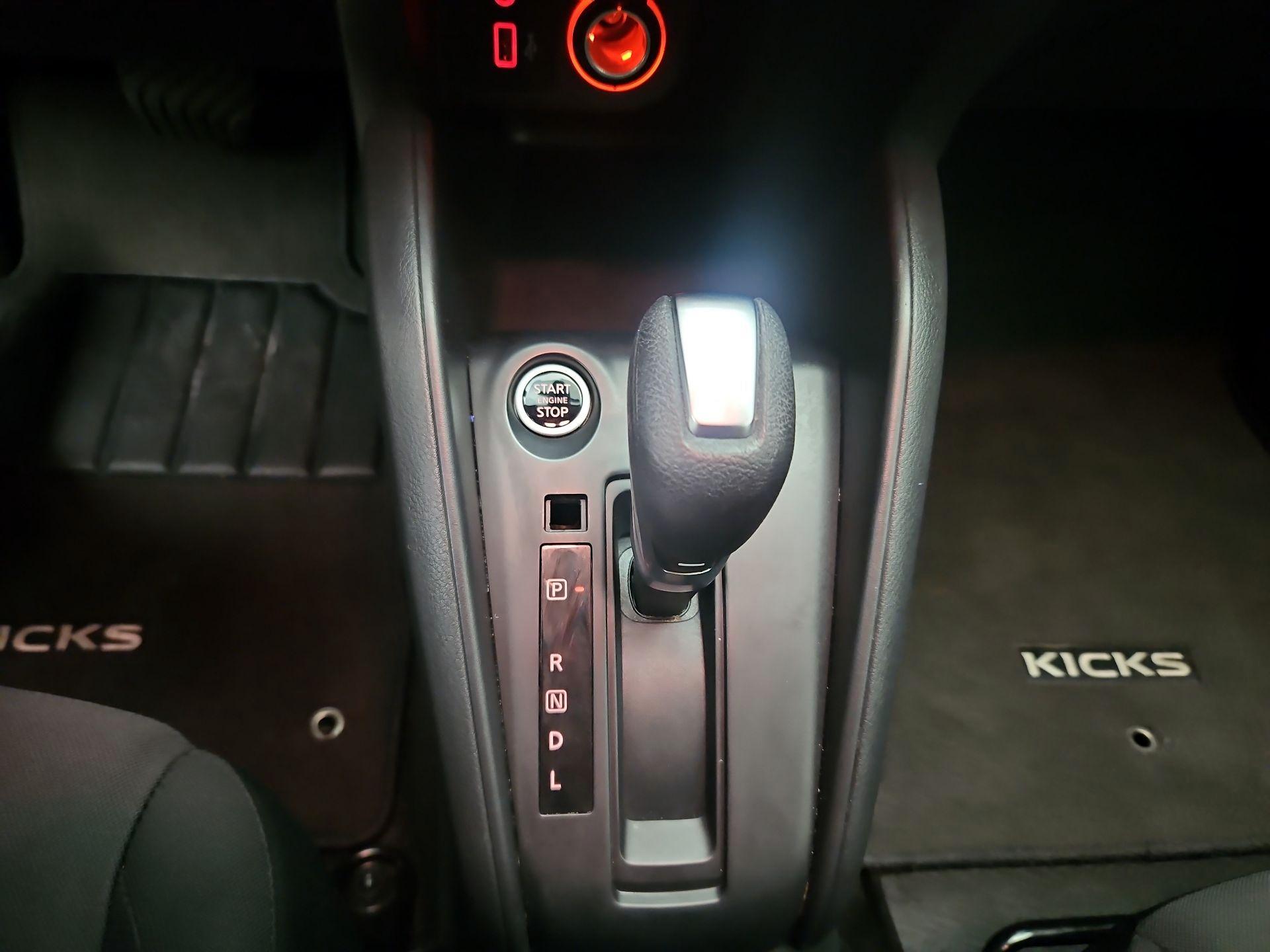 Thumbnail: 2025 Nissan Kicks - 17
