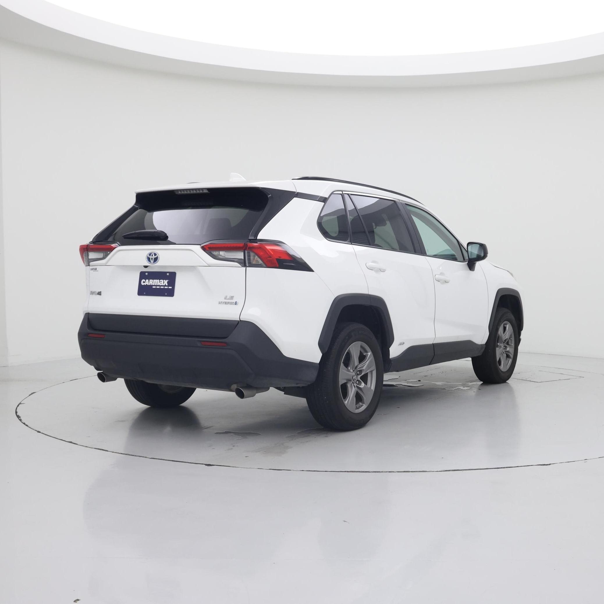 Thumbnail: 2024 Toyota RAV4 - 8