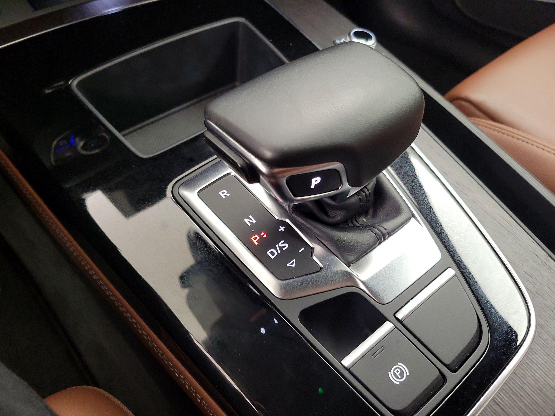 Thumbnail: 2022 Audi Q5 - 17
