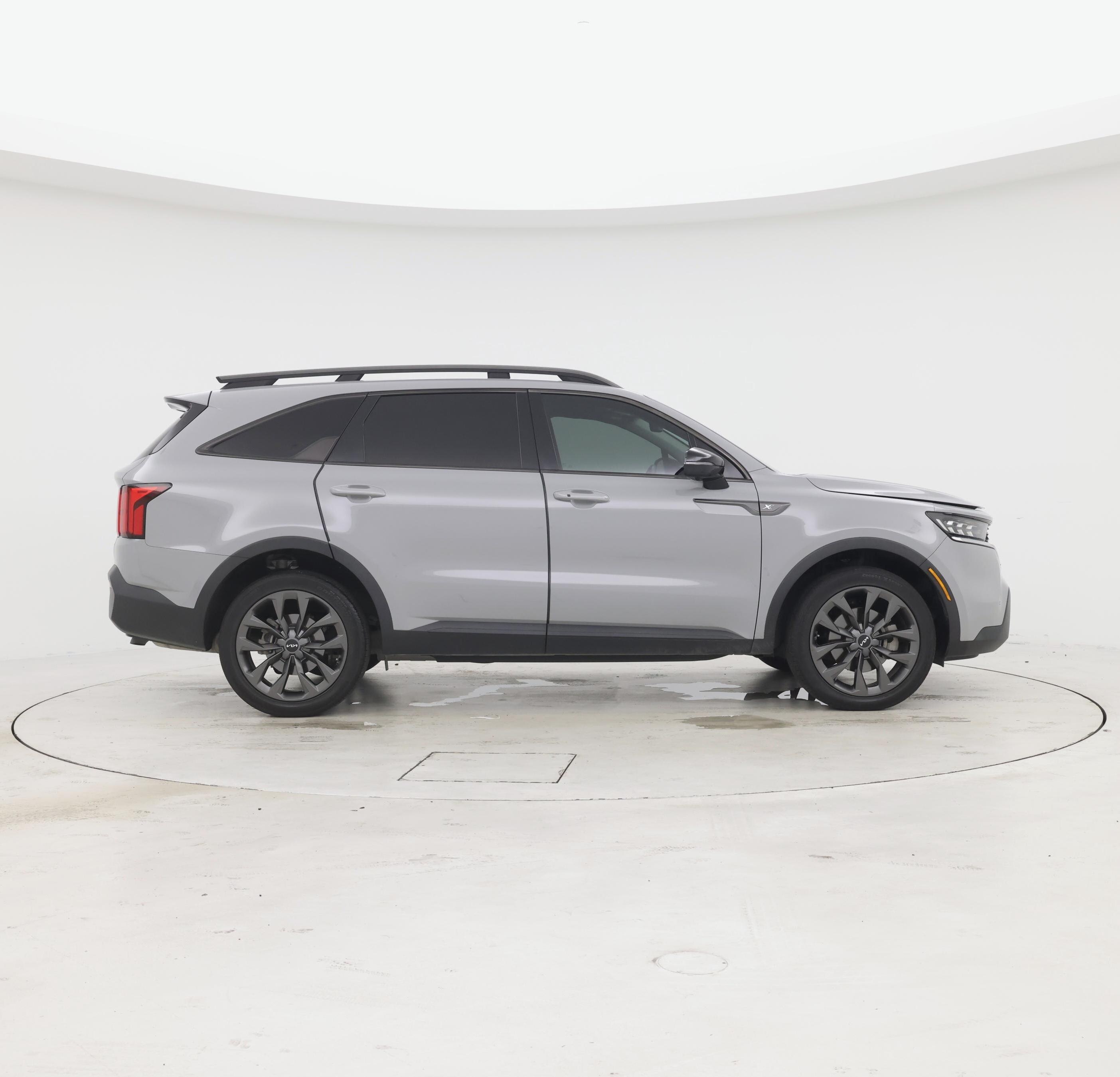 Thumbnail: 2023 Kia Sorento - 7