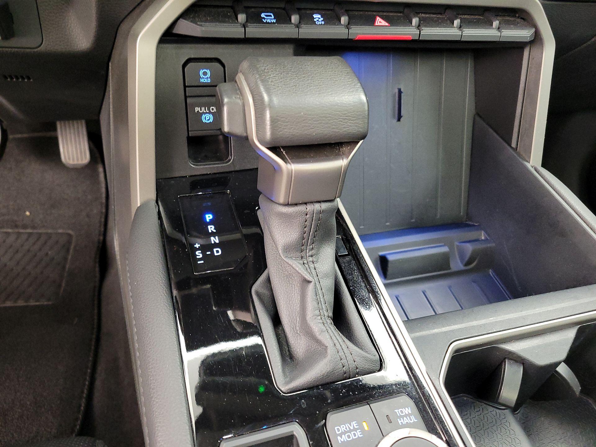 Thumbnail: 2023 Toyota Tundra - 17