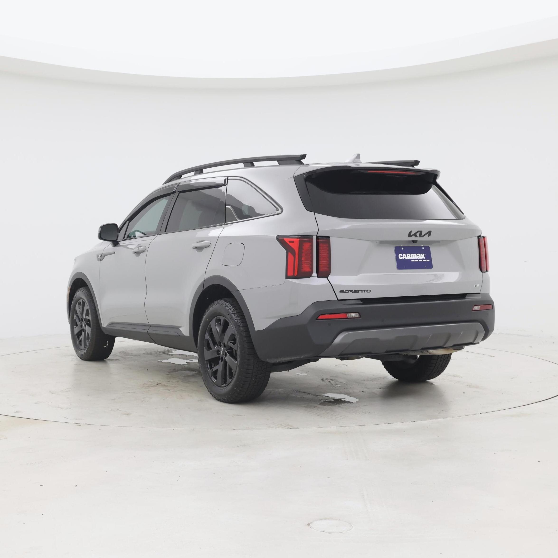 Thumbnail: 2023 Kia Sorento - 2