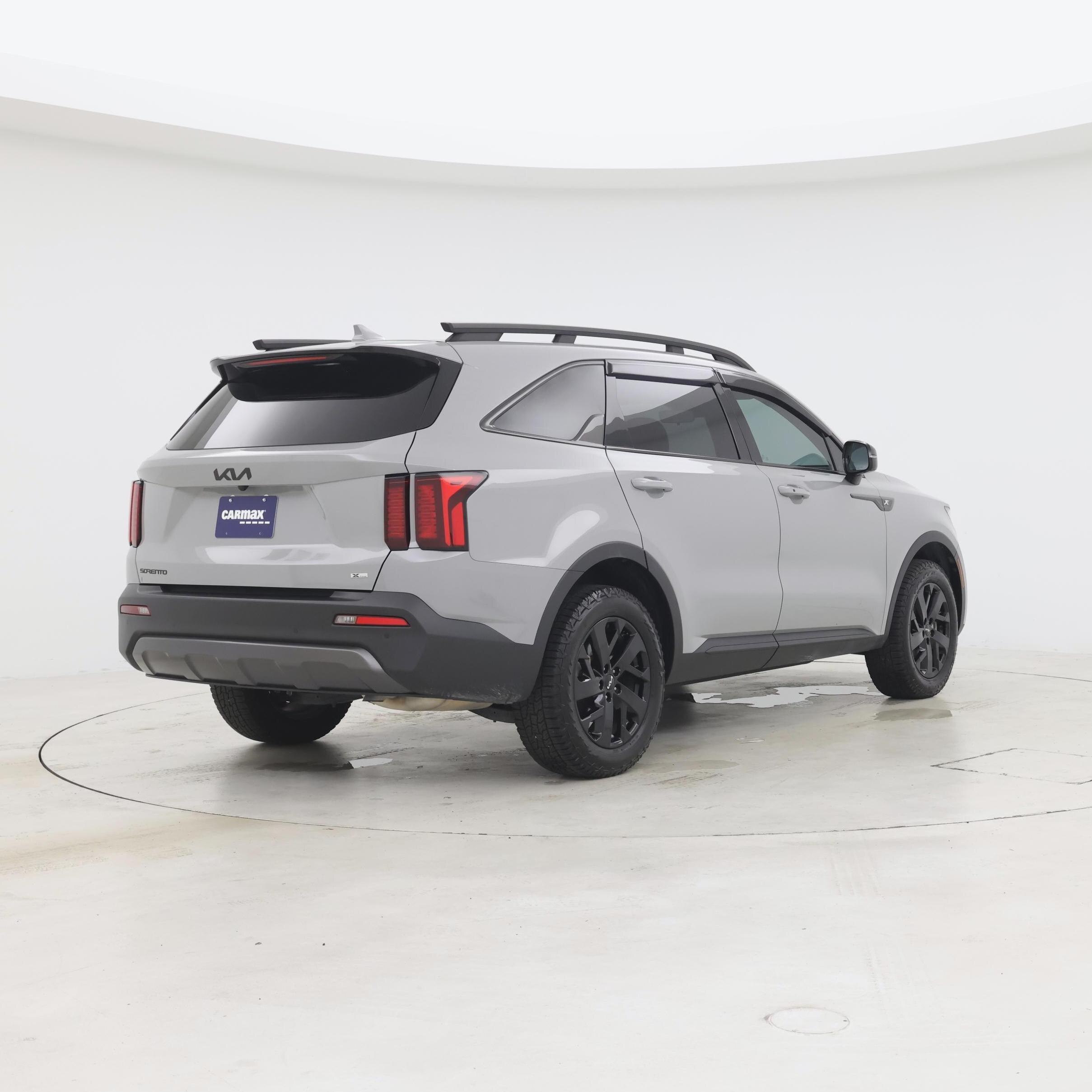 Thumbnail: 2023 Kia Sorento - 8