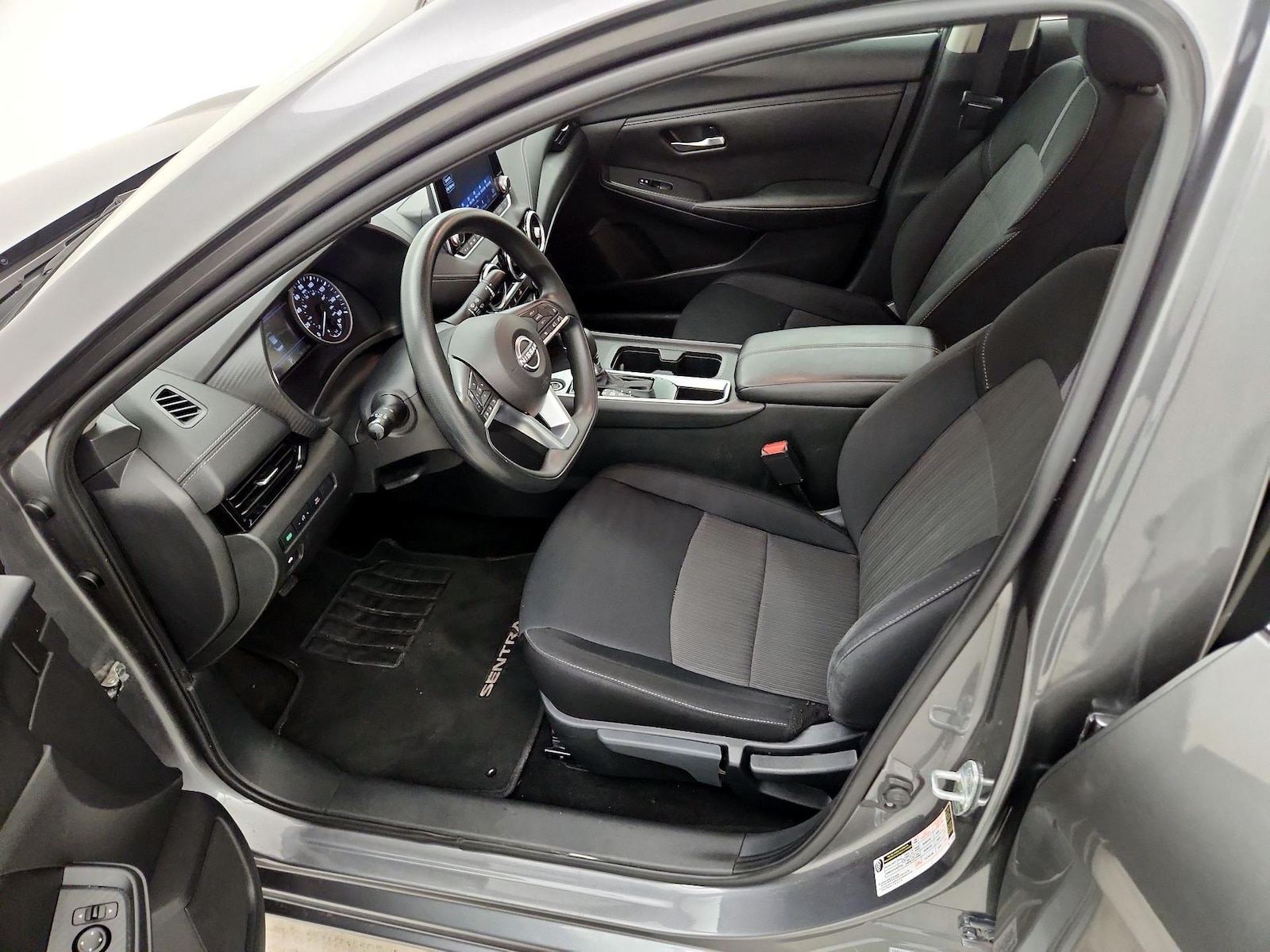 2024 Nissan Sentra SV - Photo 12