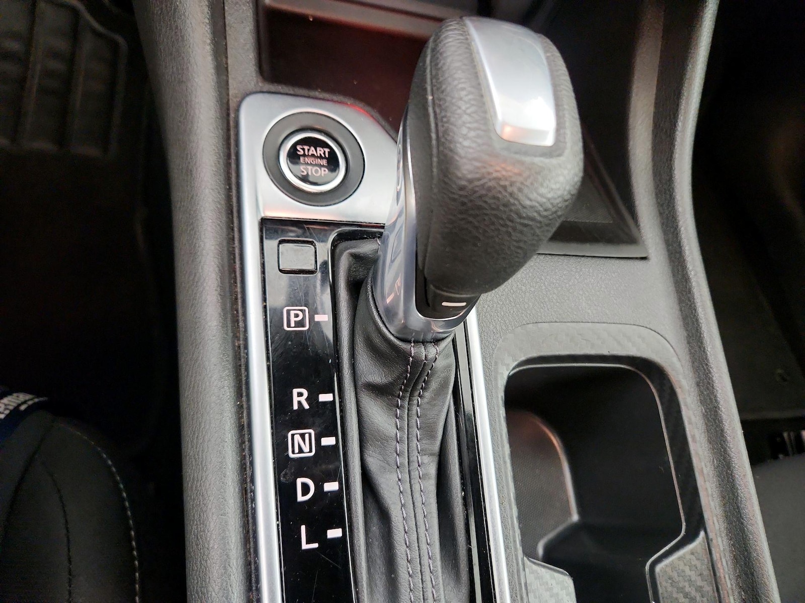 2024 Nissan Sentra SV - Photo 18