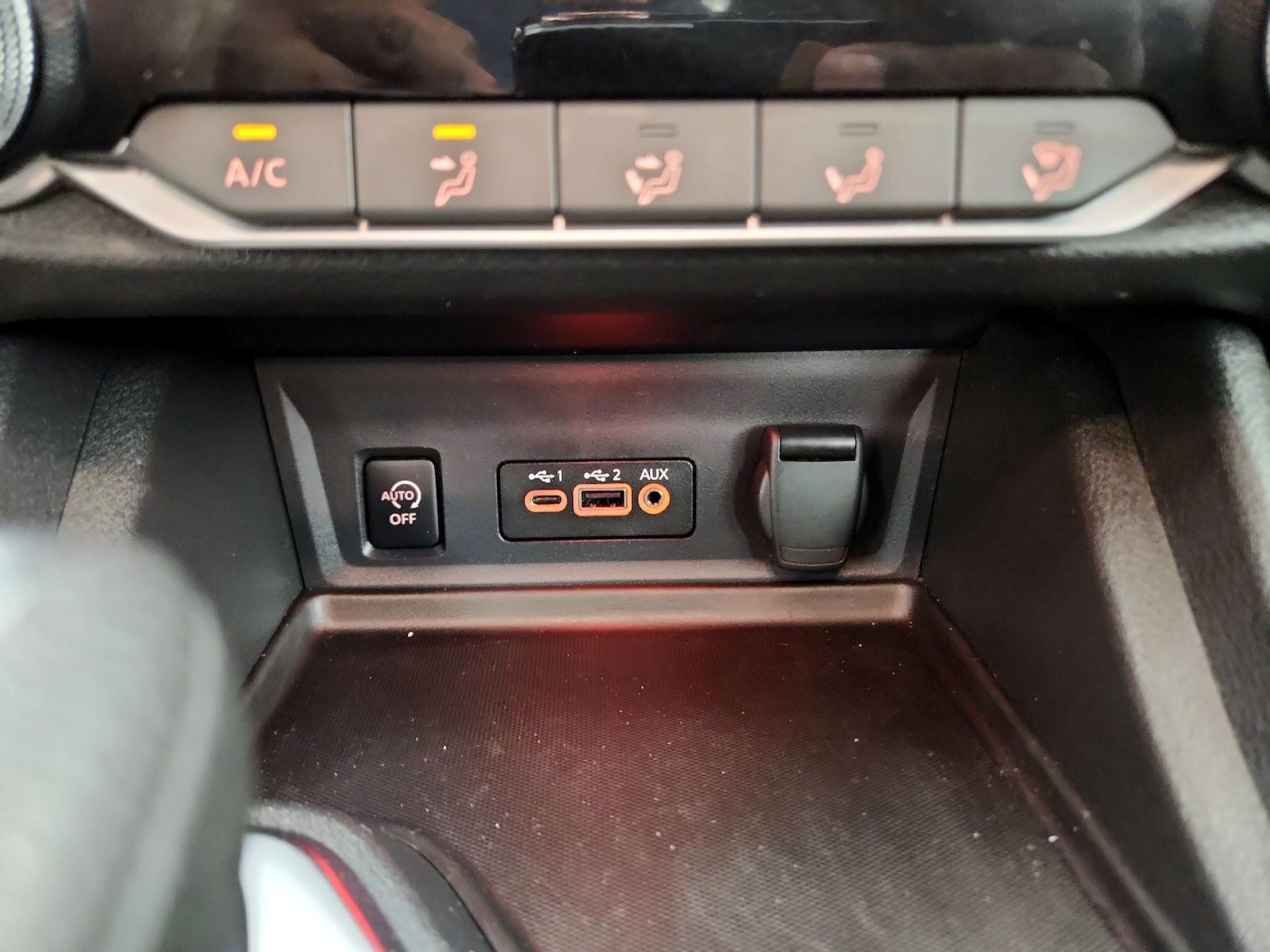2024 Nissan Sentra SV - Photo 19