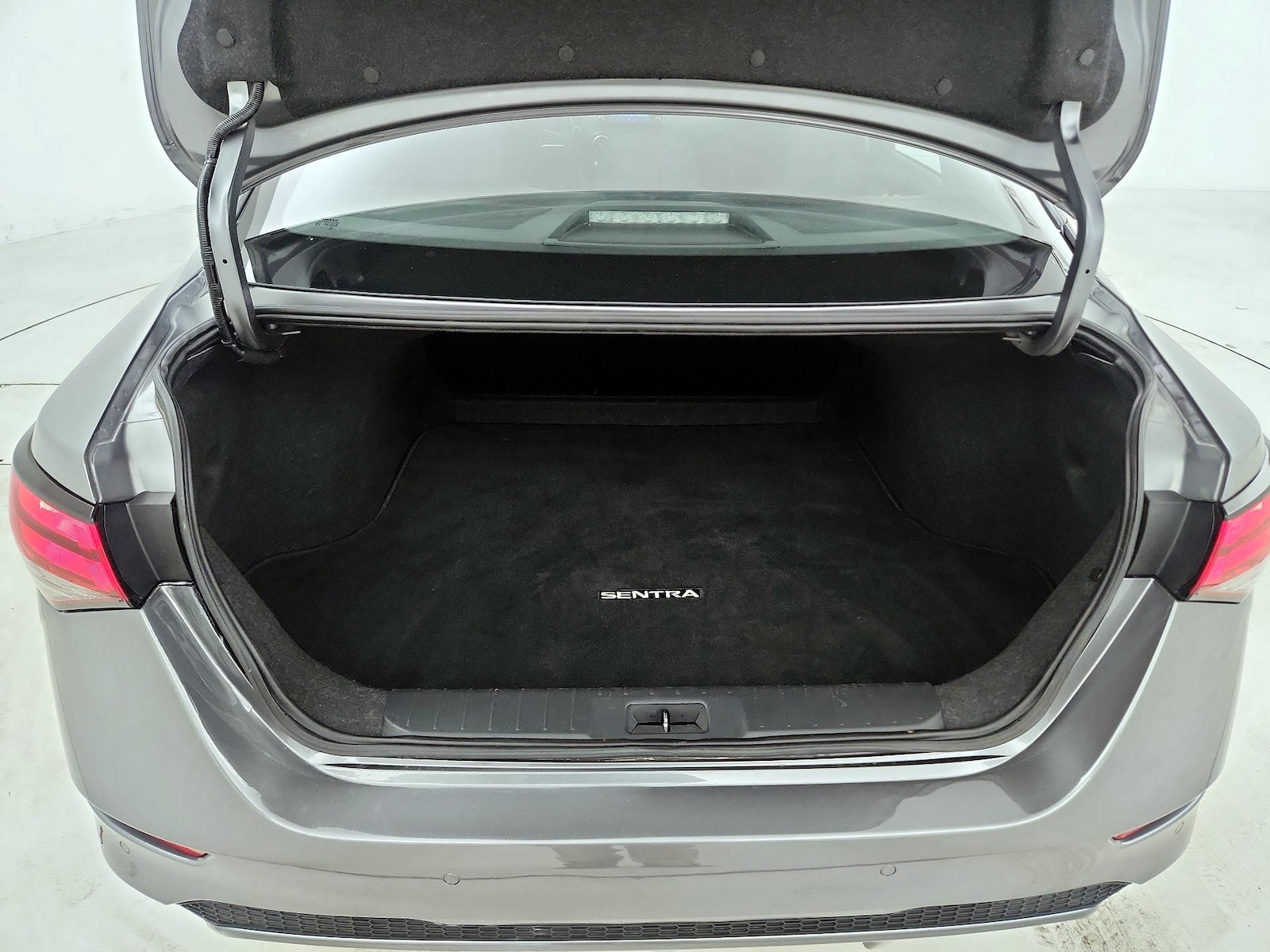 2024 Nissan Sentra SV - Photo 21