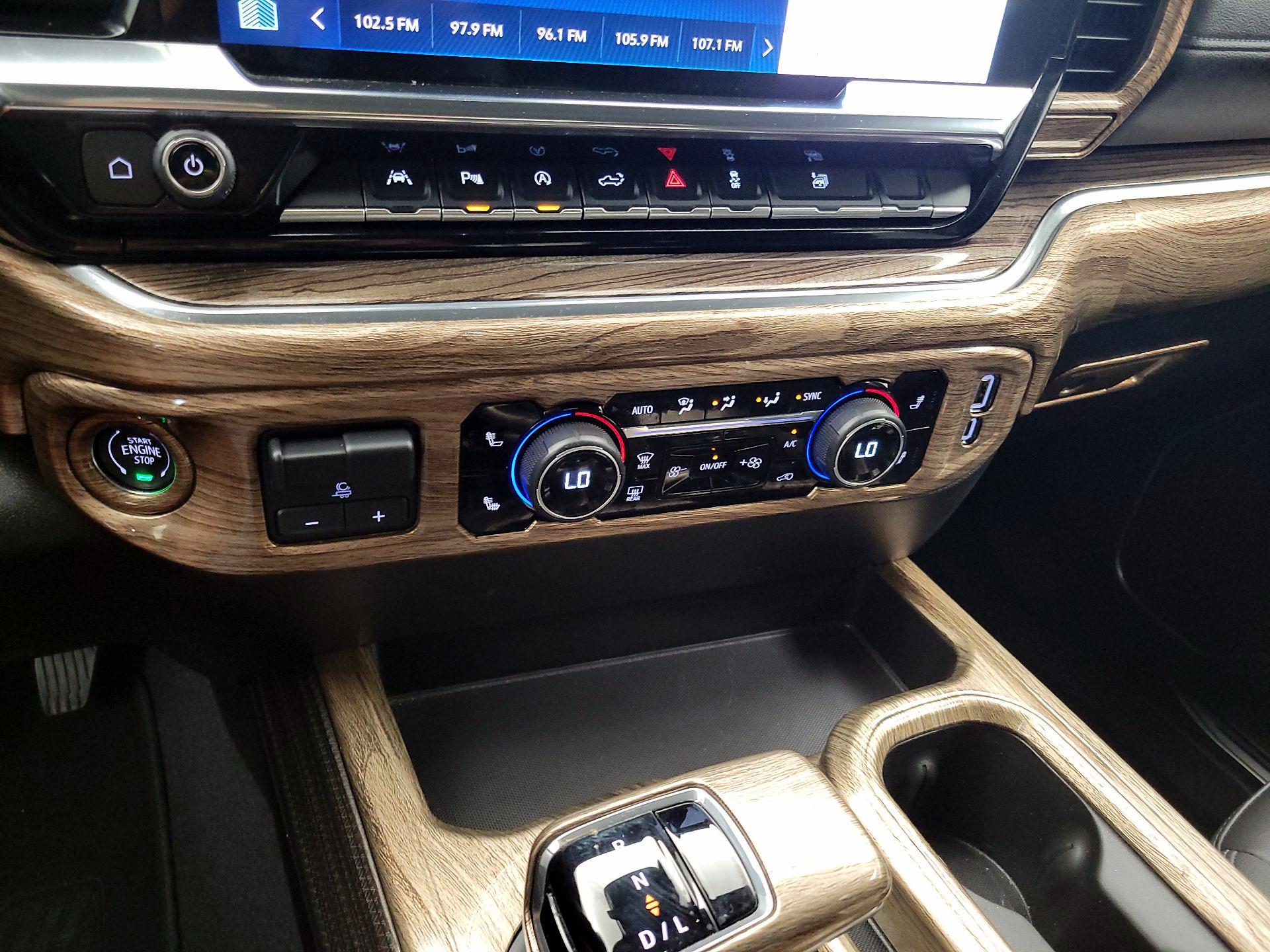 Thumbnail: 2024 Chevrolet Silverado 1500 - 17