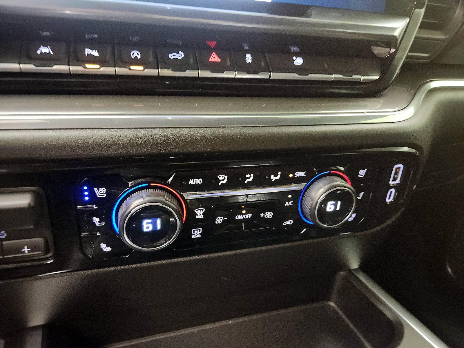 2024 Chevrolet Silverado 1500 High Country - Photo 17