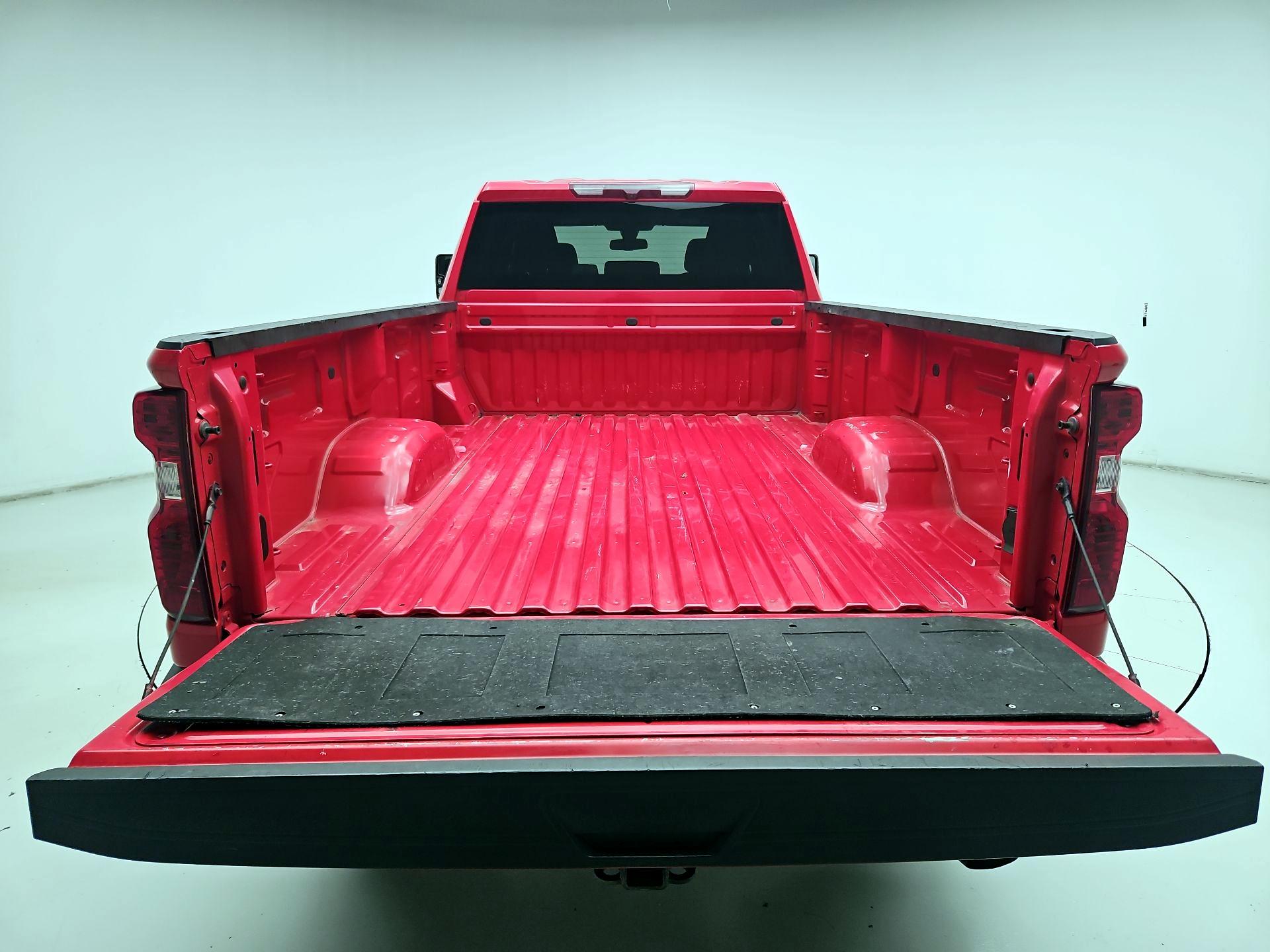 Thumbnail: 2023 Chevrolet Silverado 2500 - 18