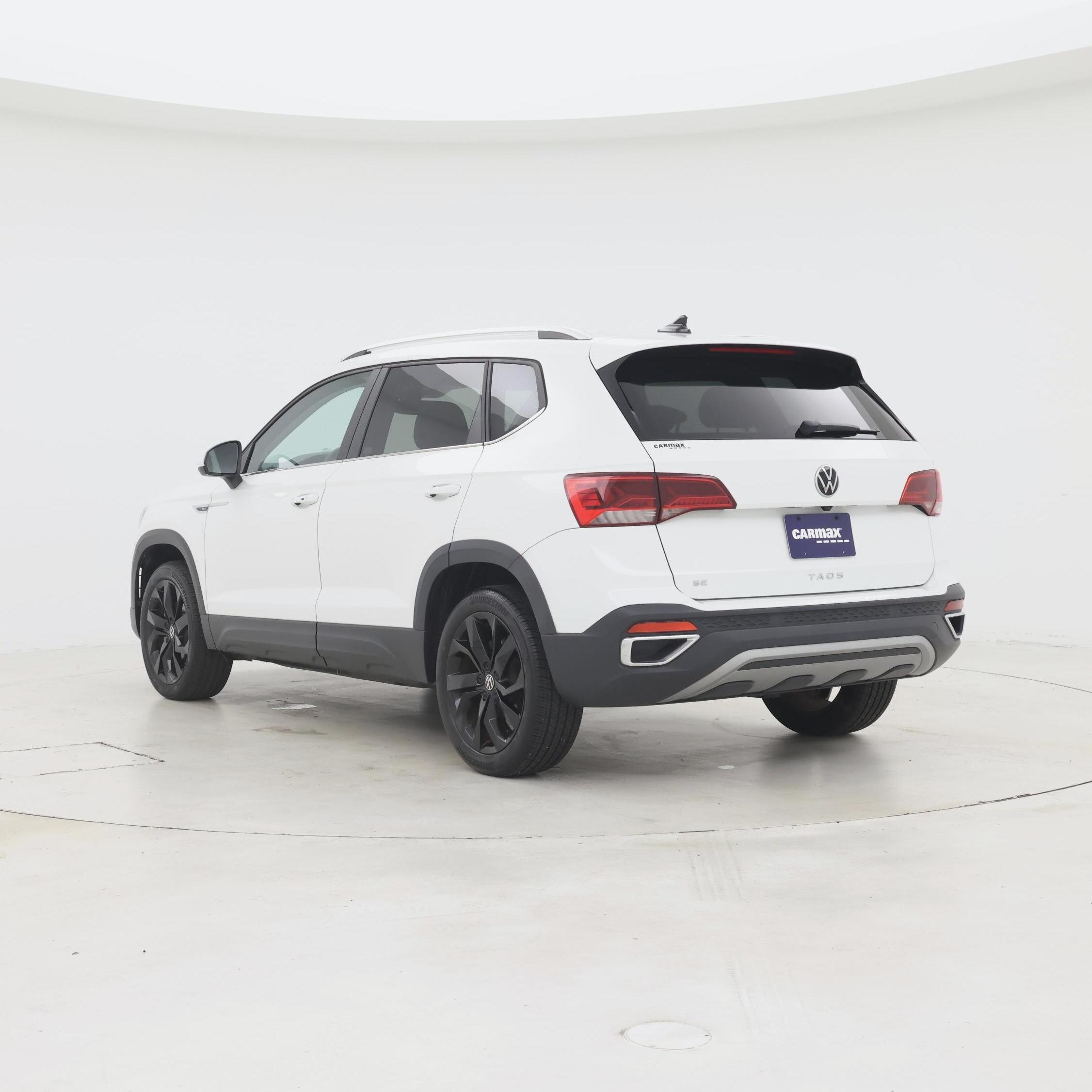Thumbnail: 2023 Volkswagen Taos - 2