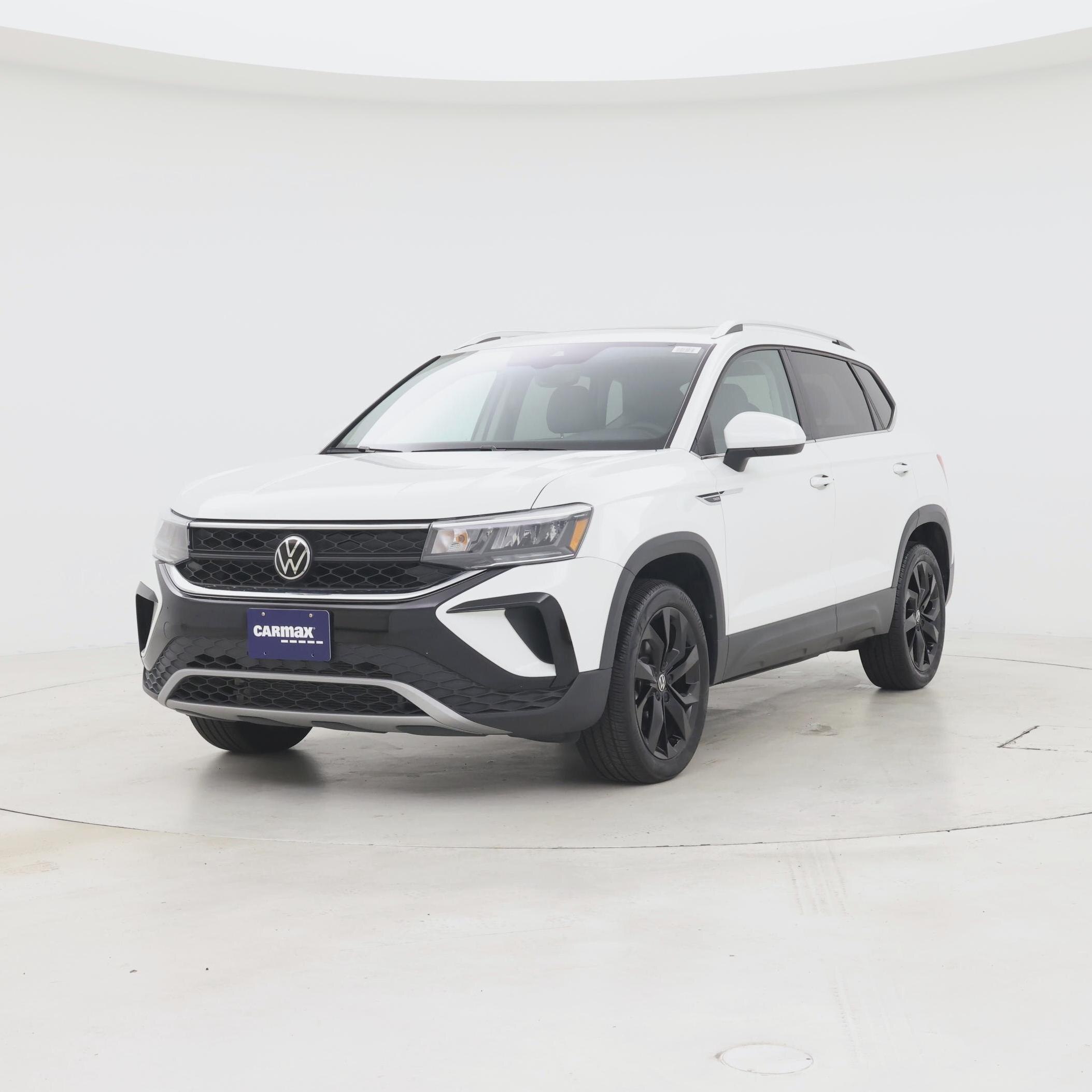 Thumbnail: 2023 Volkswagen Taos - 4