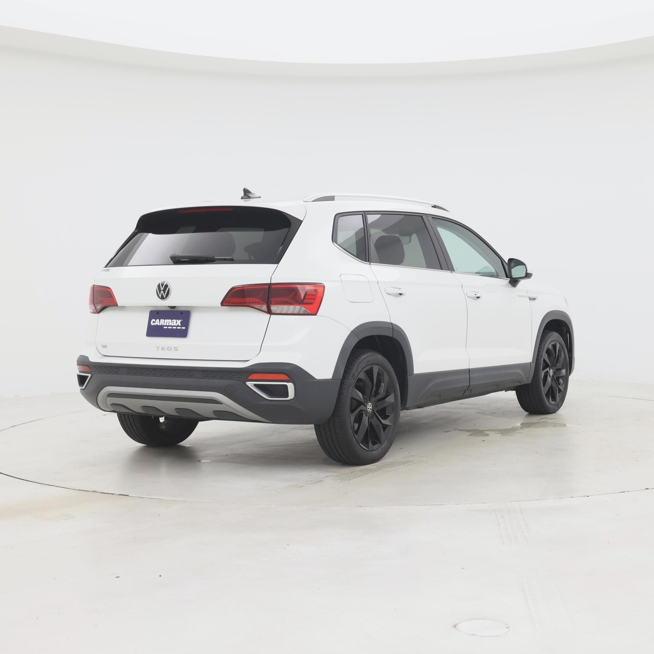 Thumbnail: 2023 Volkswagen Taos - 8