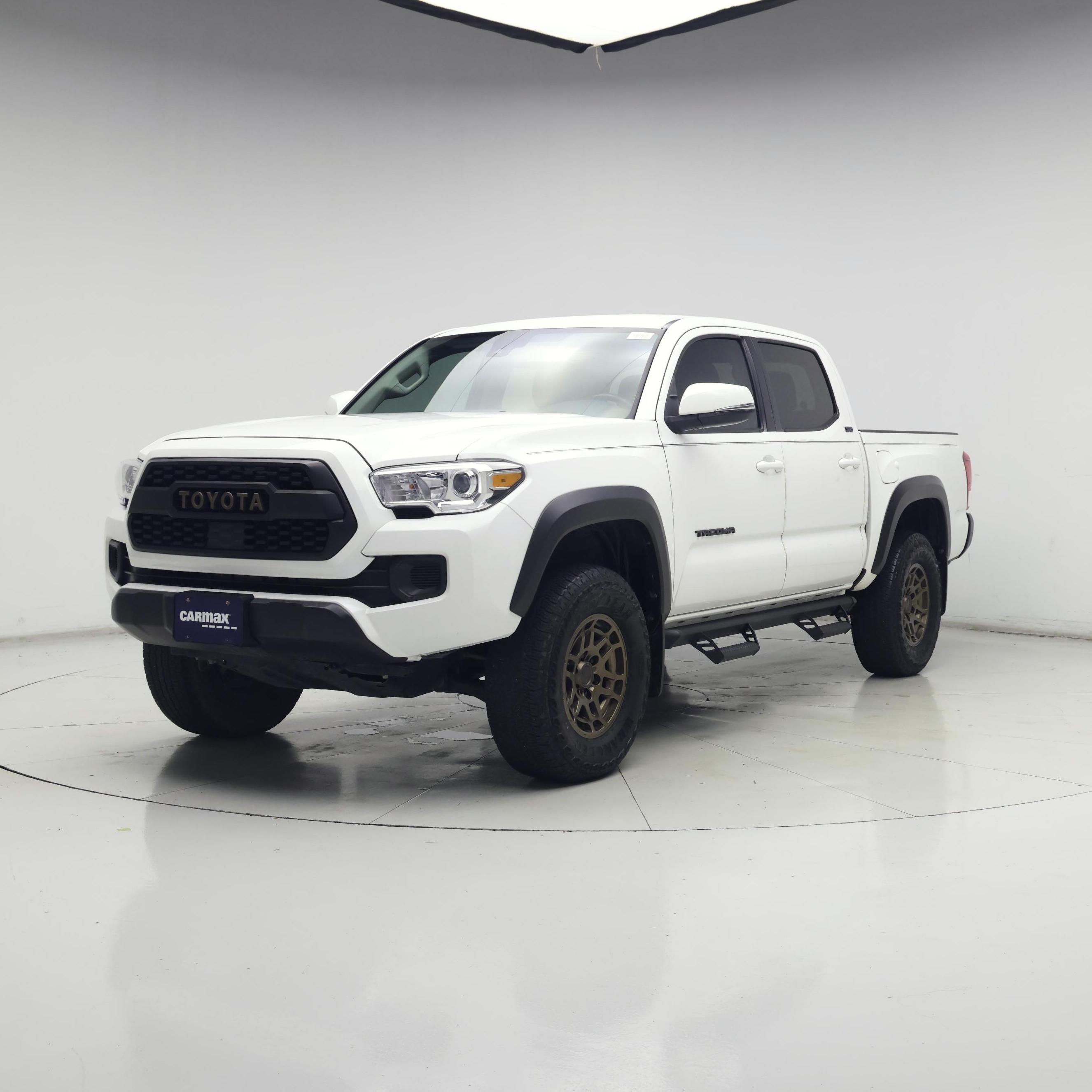 Thumbnail: 2023 Toyota Tacoma - 4