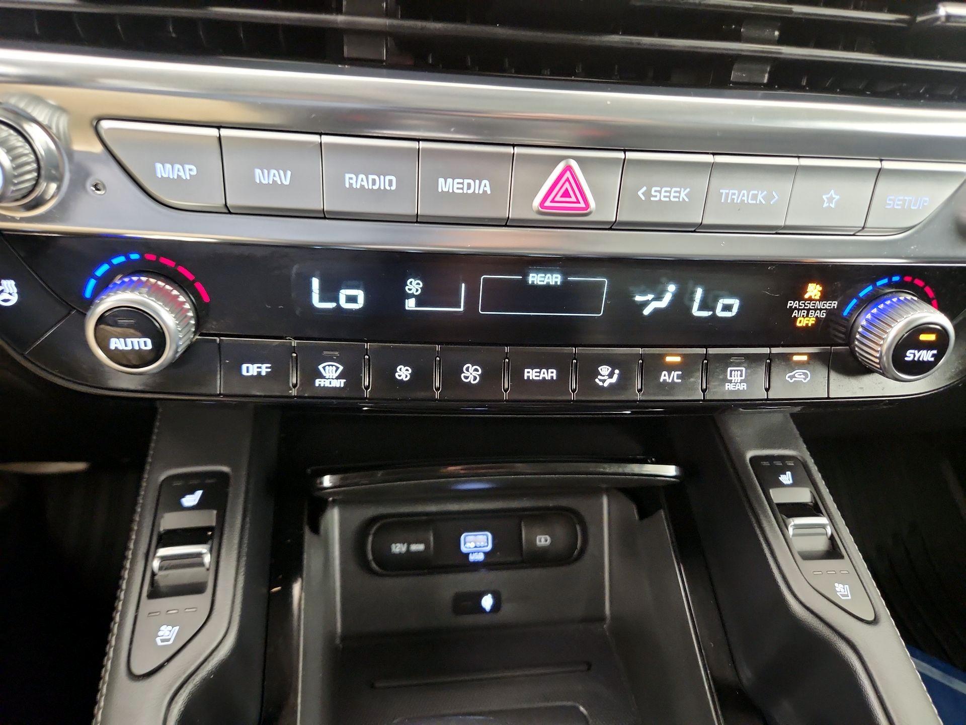 Thumbnail: 2022 Kia Telluride - 17