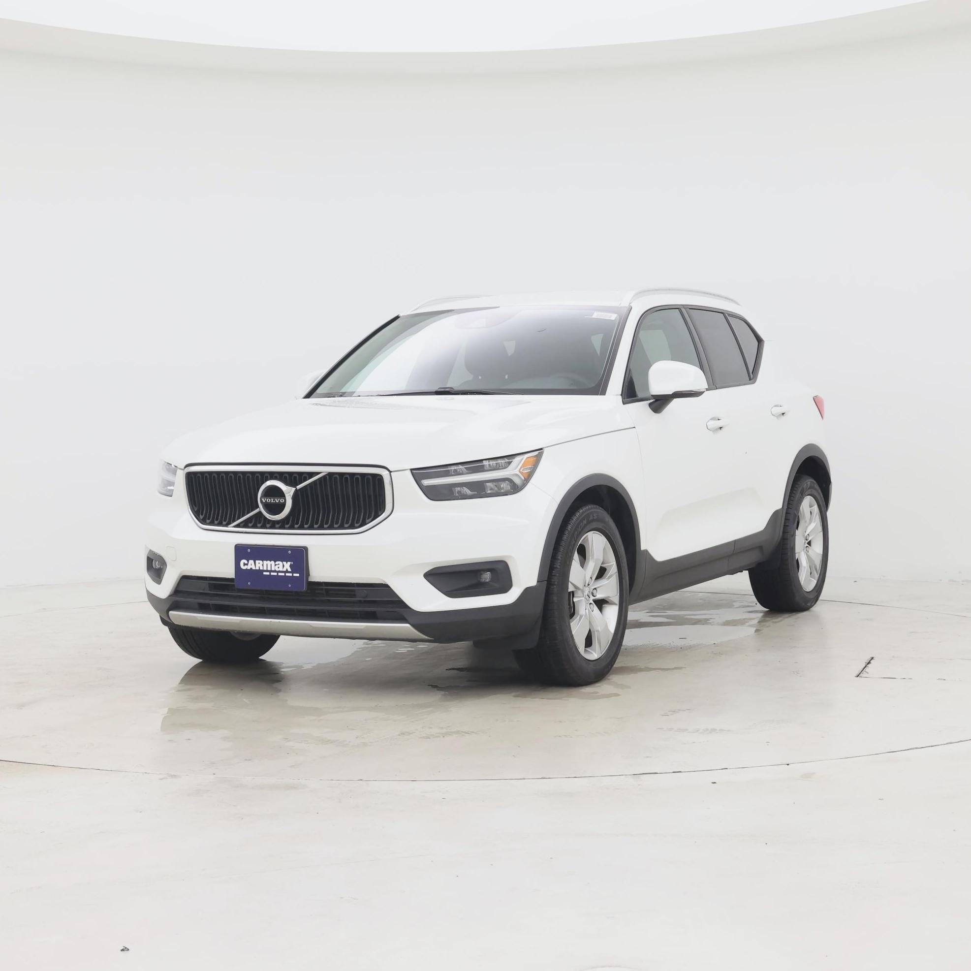 Thumbnail: 2021 Volvo XC40 - 4