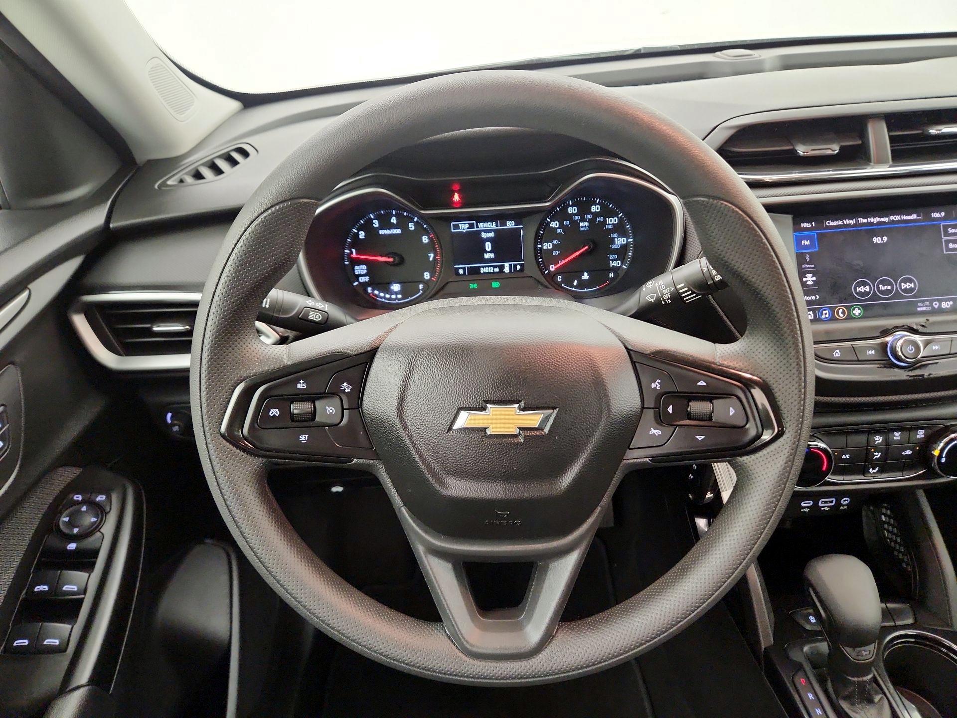 Thumbnail: 2023 Chevrolet TrailBlazer - 10