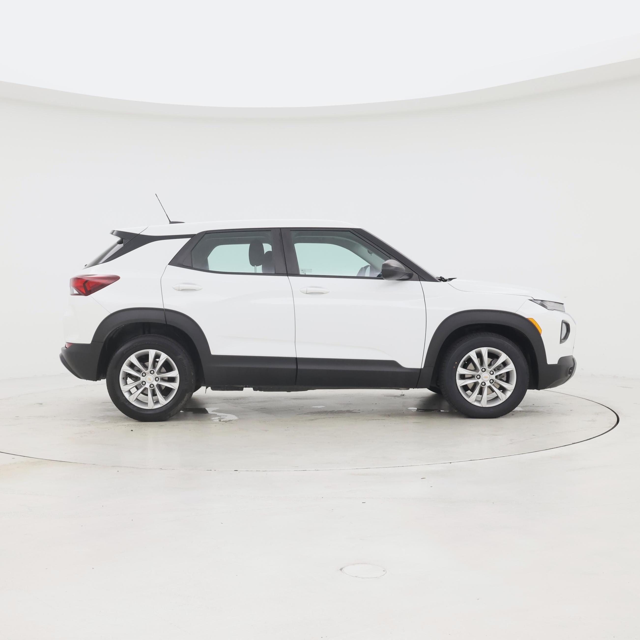 Thumbnail: 2023 Chevrolet TrailBlazer - 7