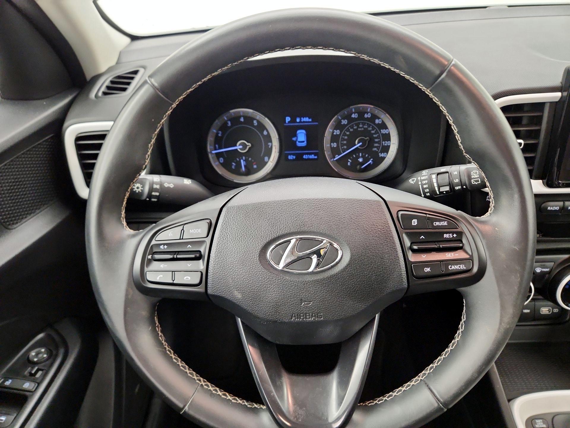 Thumbnail: 2022 Hyundai Venue - 10