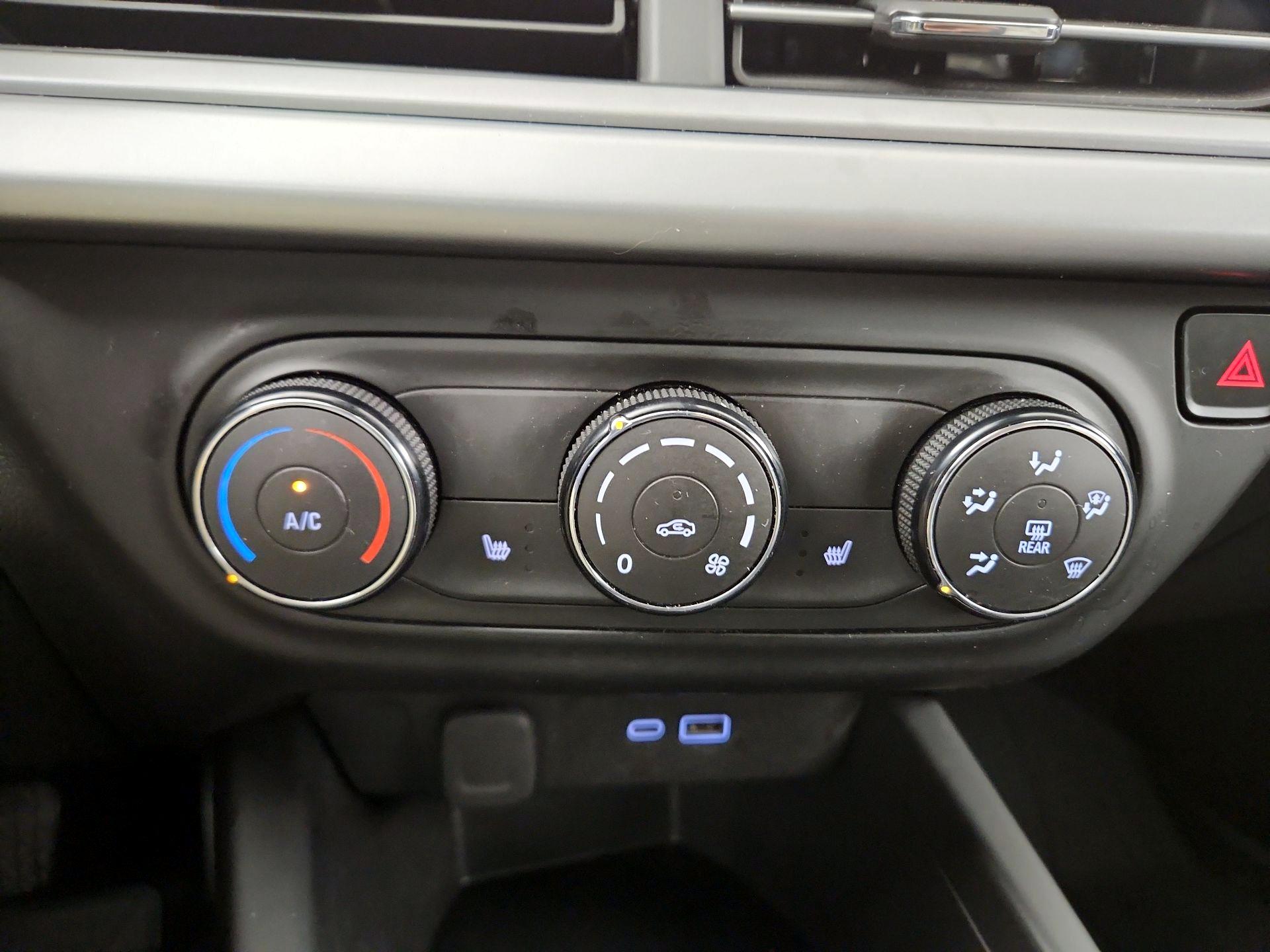 Thumbnail: 2024 Chevrolet Trax - 16