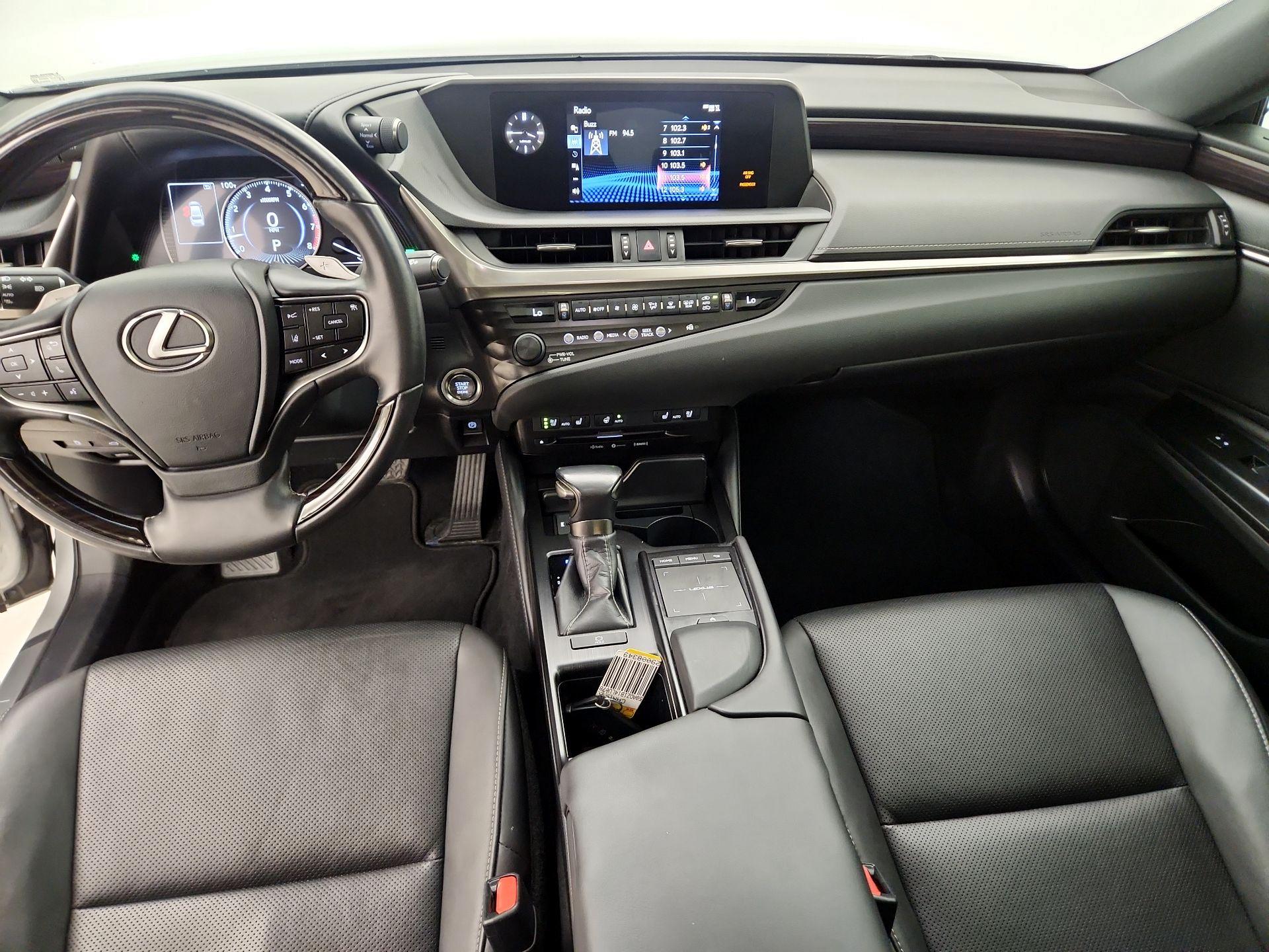 Thumbnail: 2020 Lexus ES - 9
