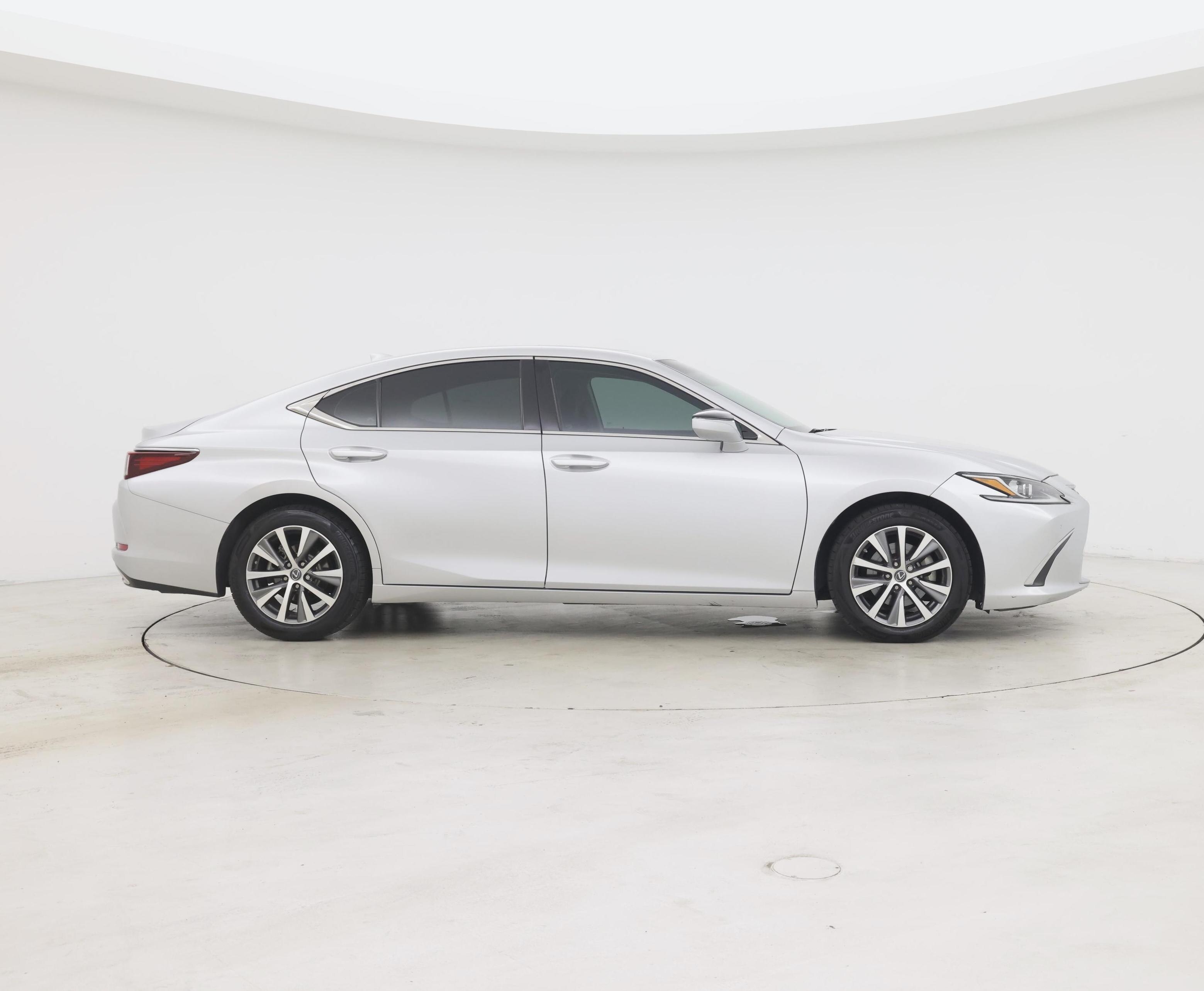 Thumbnail: 2020 Lexus ES - 7