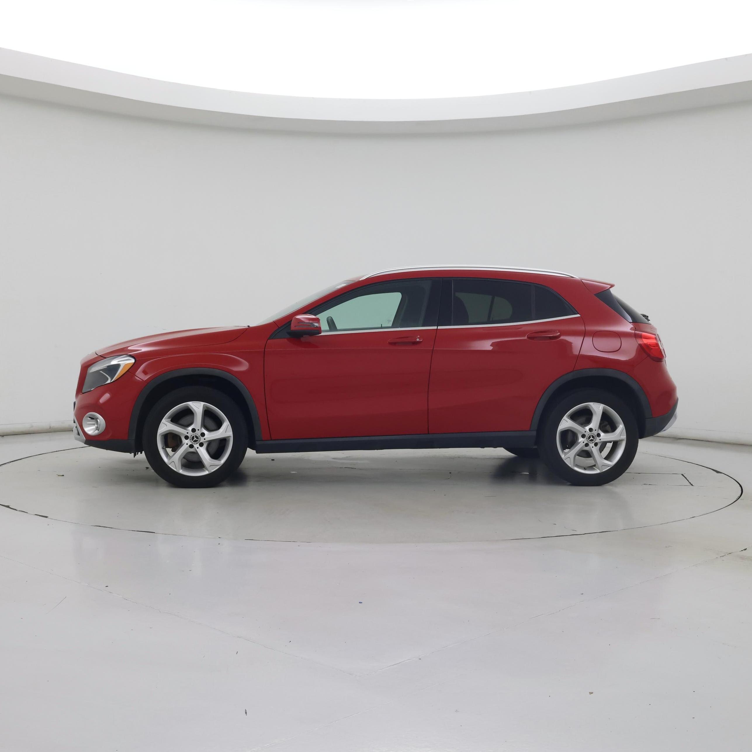 Thumbnail: 2019 Mercedes-Benz GLA - 3