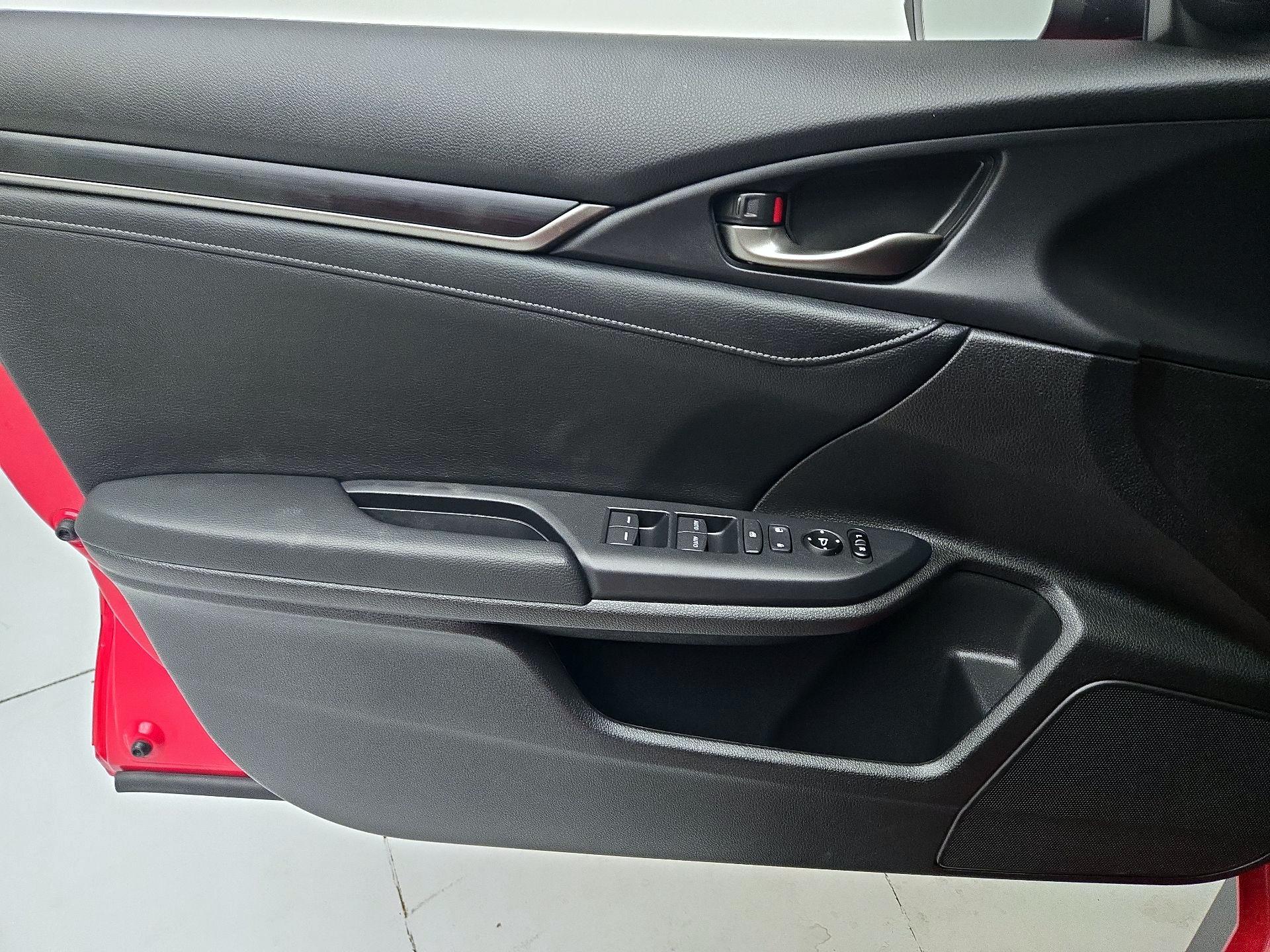 Thumbnail: 2020 Honda Civic - 12