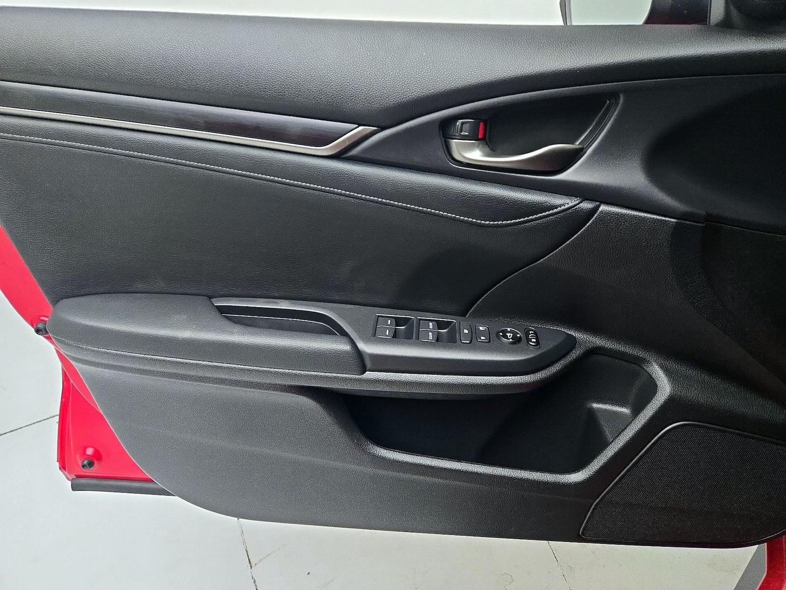 2020 Honda Civic Hatchback Sport Touring - Photo 13