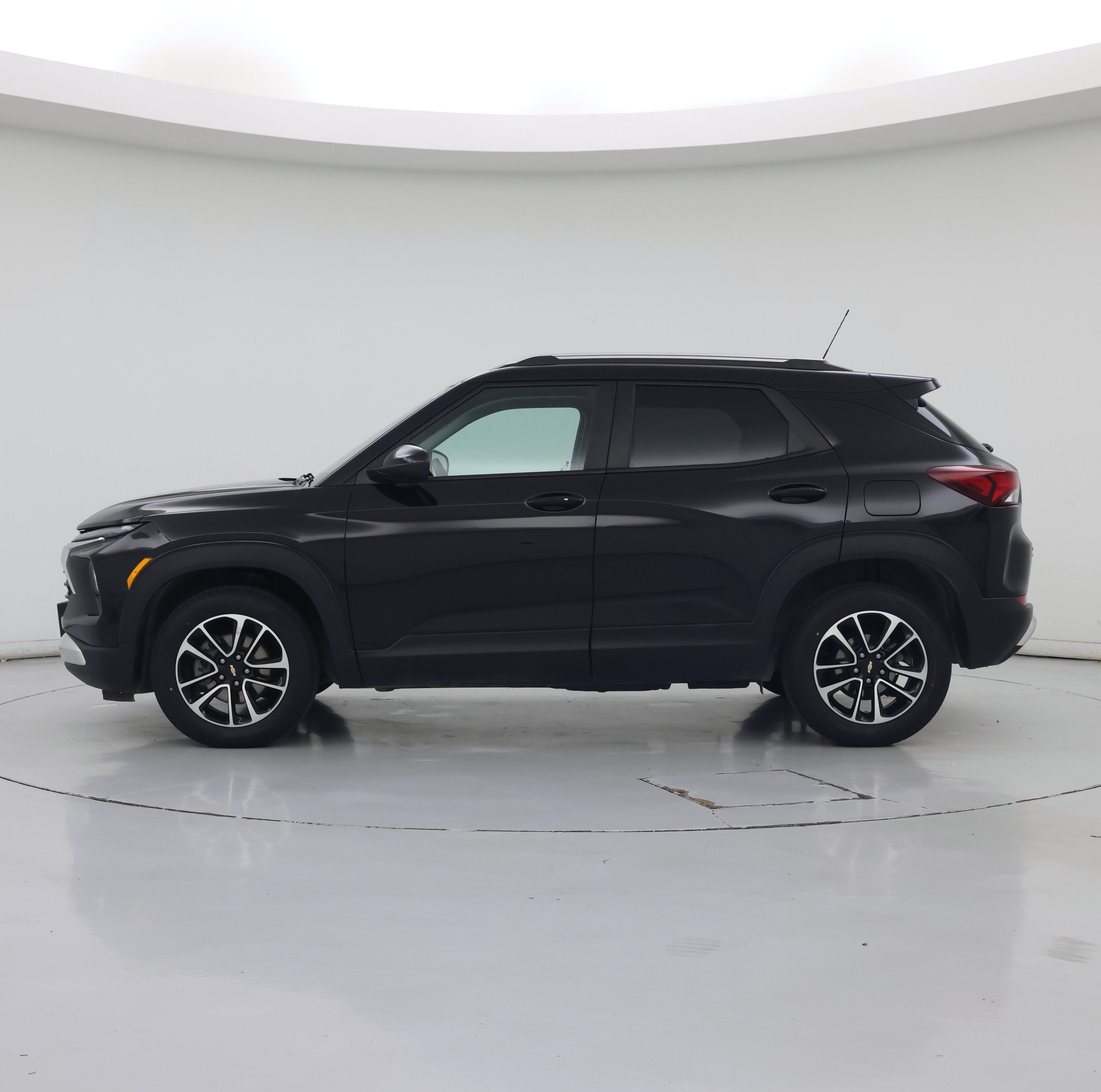 Thumbnail: 2025 Chevrolet TrailBlazer - 3