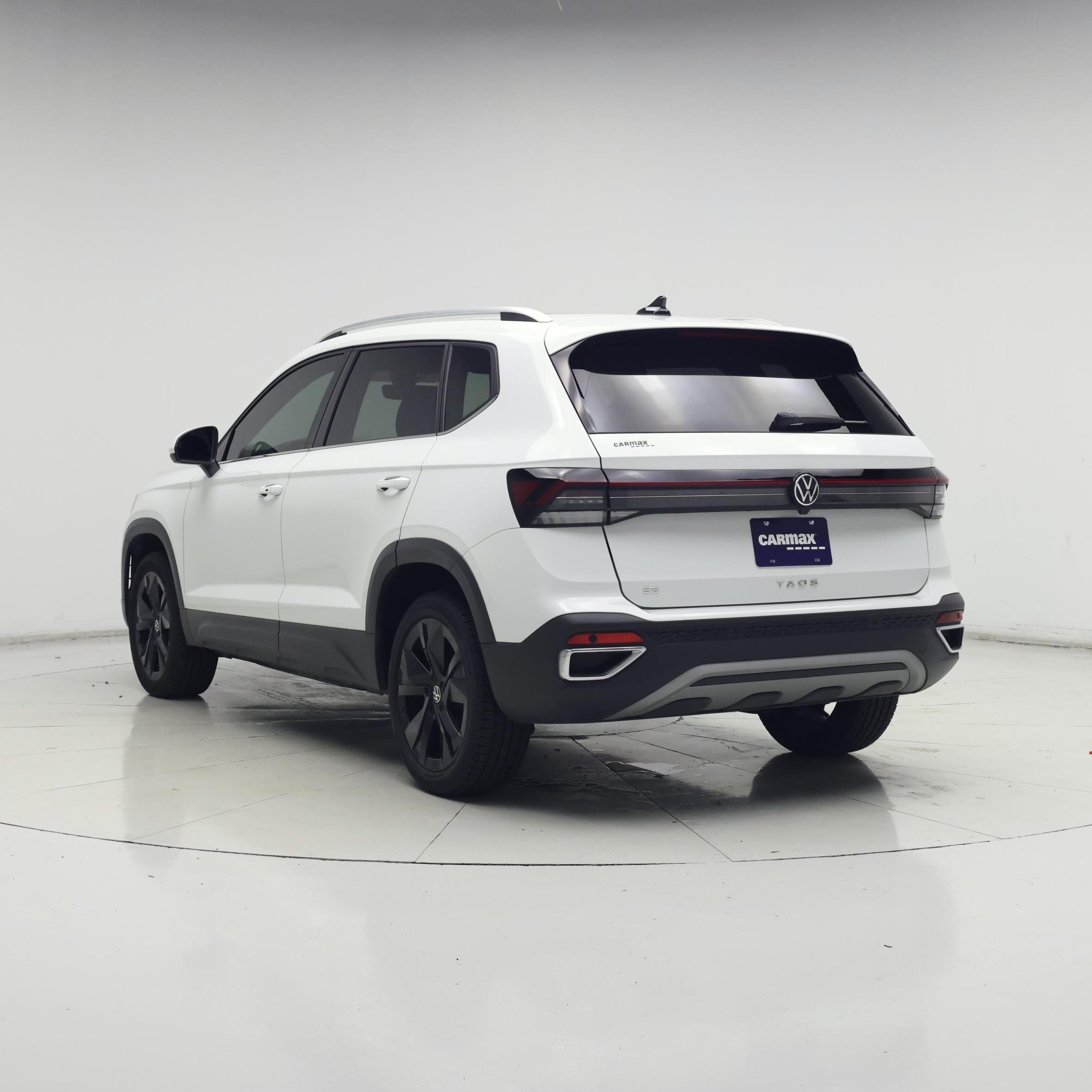 Thumbnail: 2025 Volkswagen Taos - 2