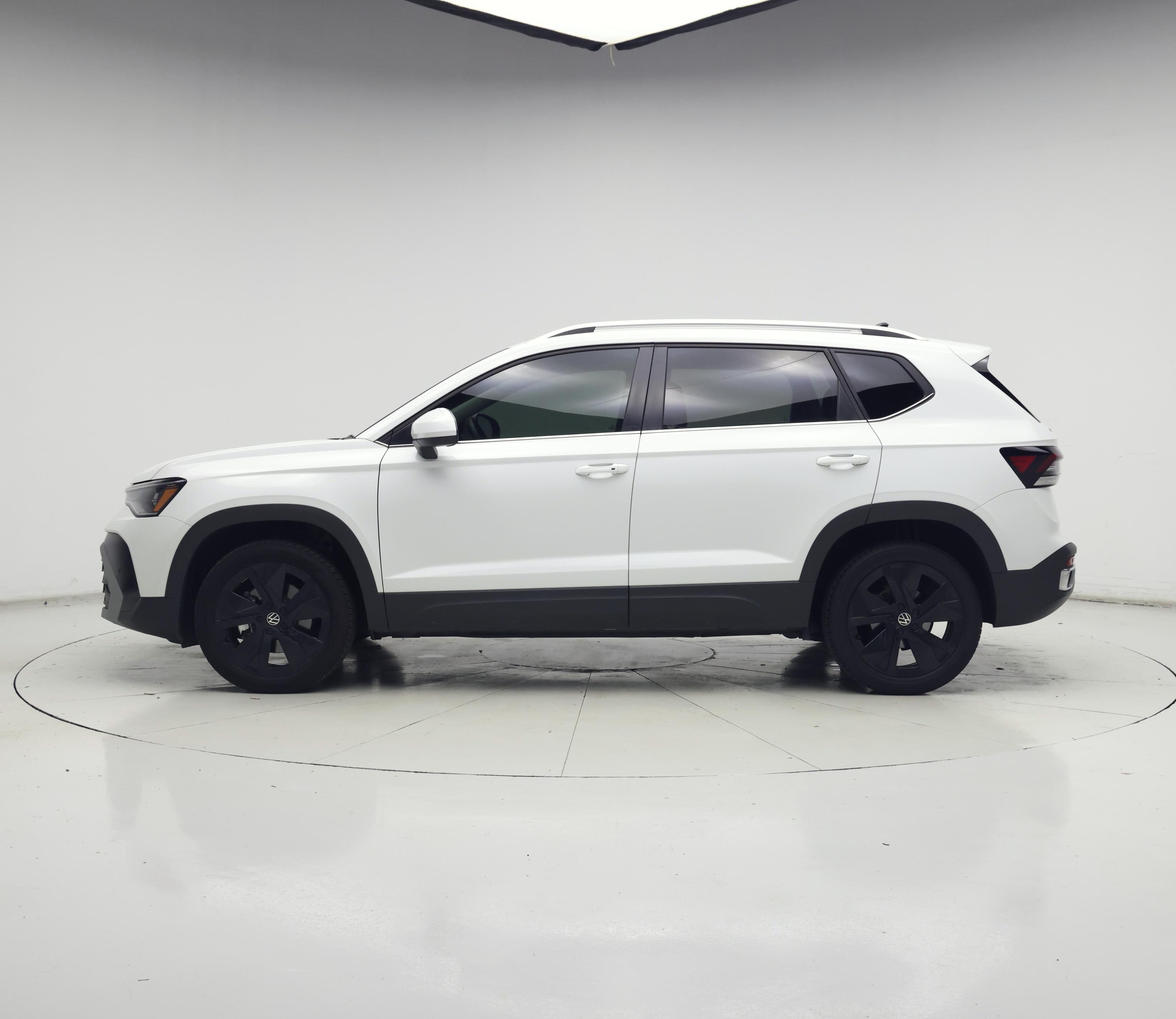 Thumbnail: 2025 Volkswagen Taos - 3