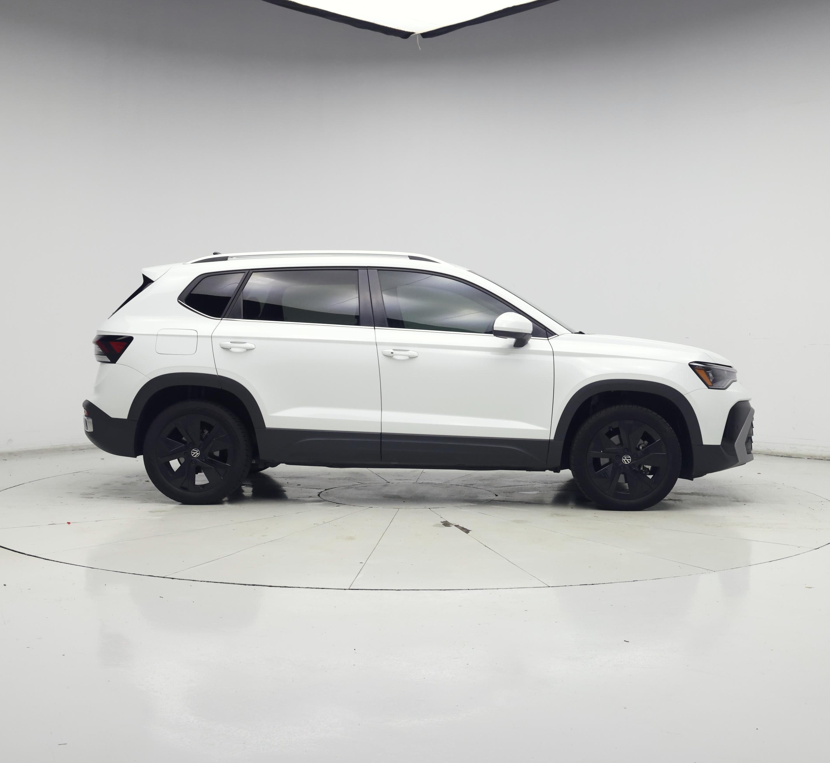 Thumbnail: 2025 Volkswagen Taos - 7