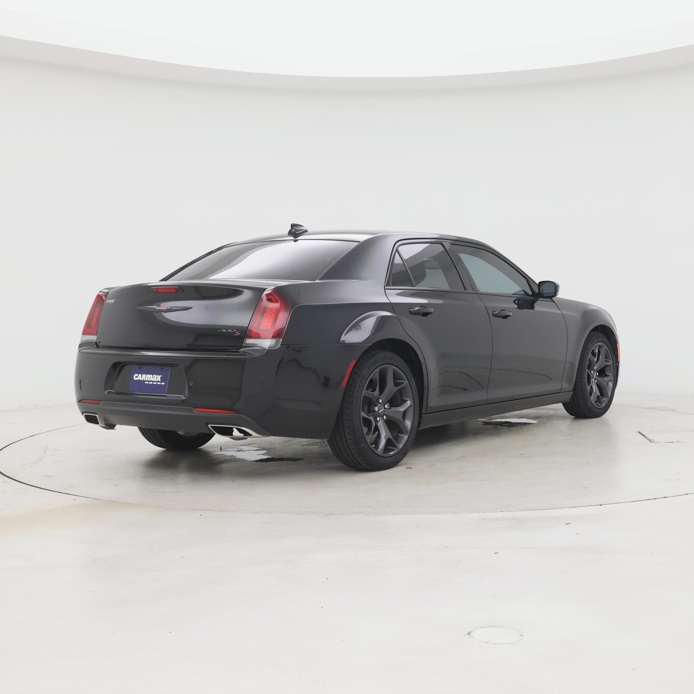 Thumbnail: 2023 Chrysler 300 - 8