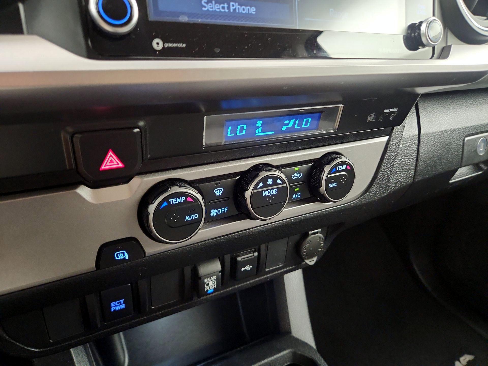 Thumbnail: 2023 Toyota Tacoma - 16
