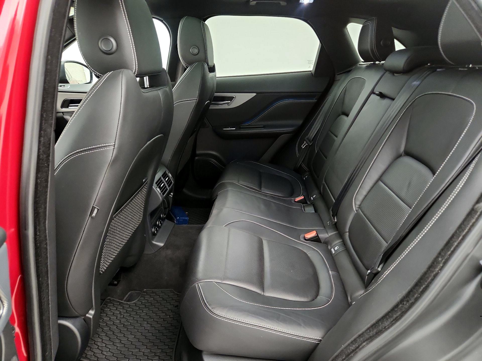 Thumbnail: 2017 Jaguar F-Pace - 20