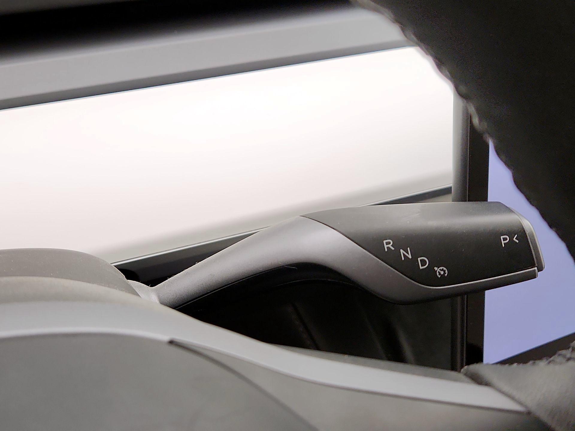 Thumbnail: 2023 Tesla Model 3 - 17