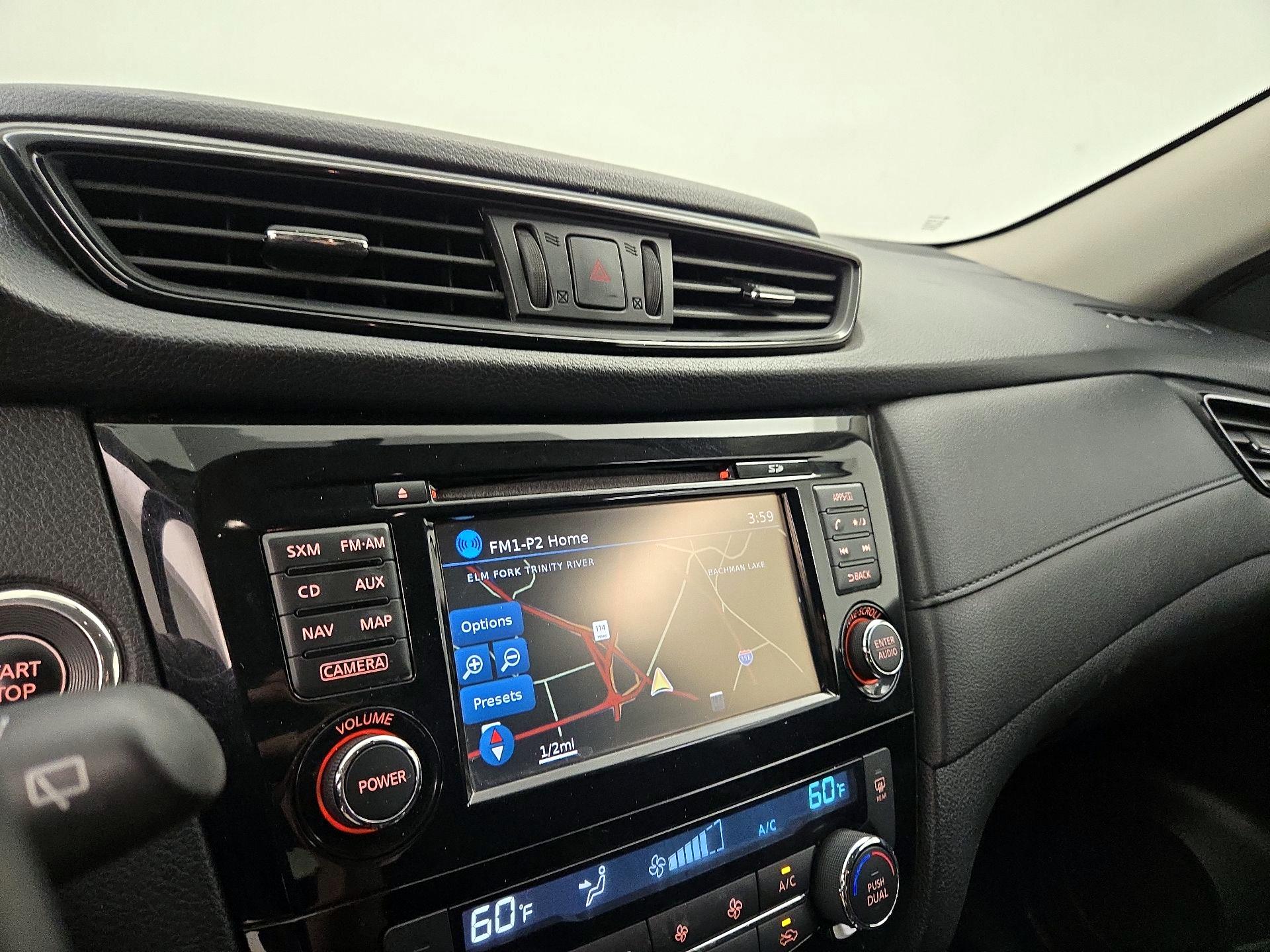 Thumbnail: 2017 Nissan Rogue - 14
