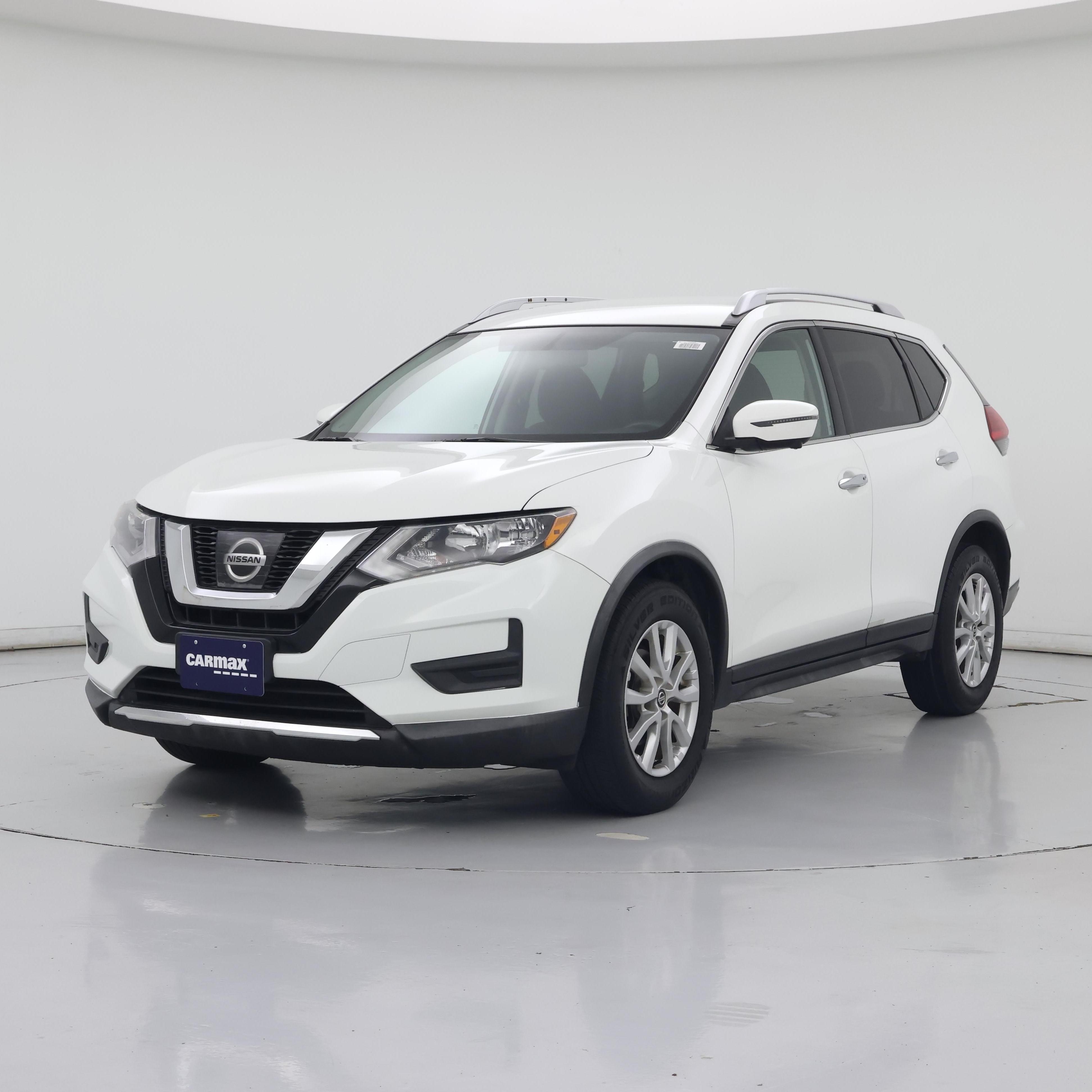 Thumbnail: 2017 Nissan Rogue - 4