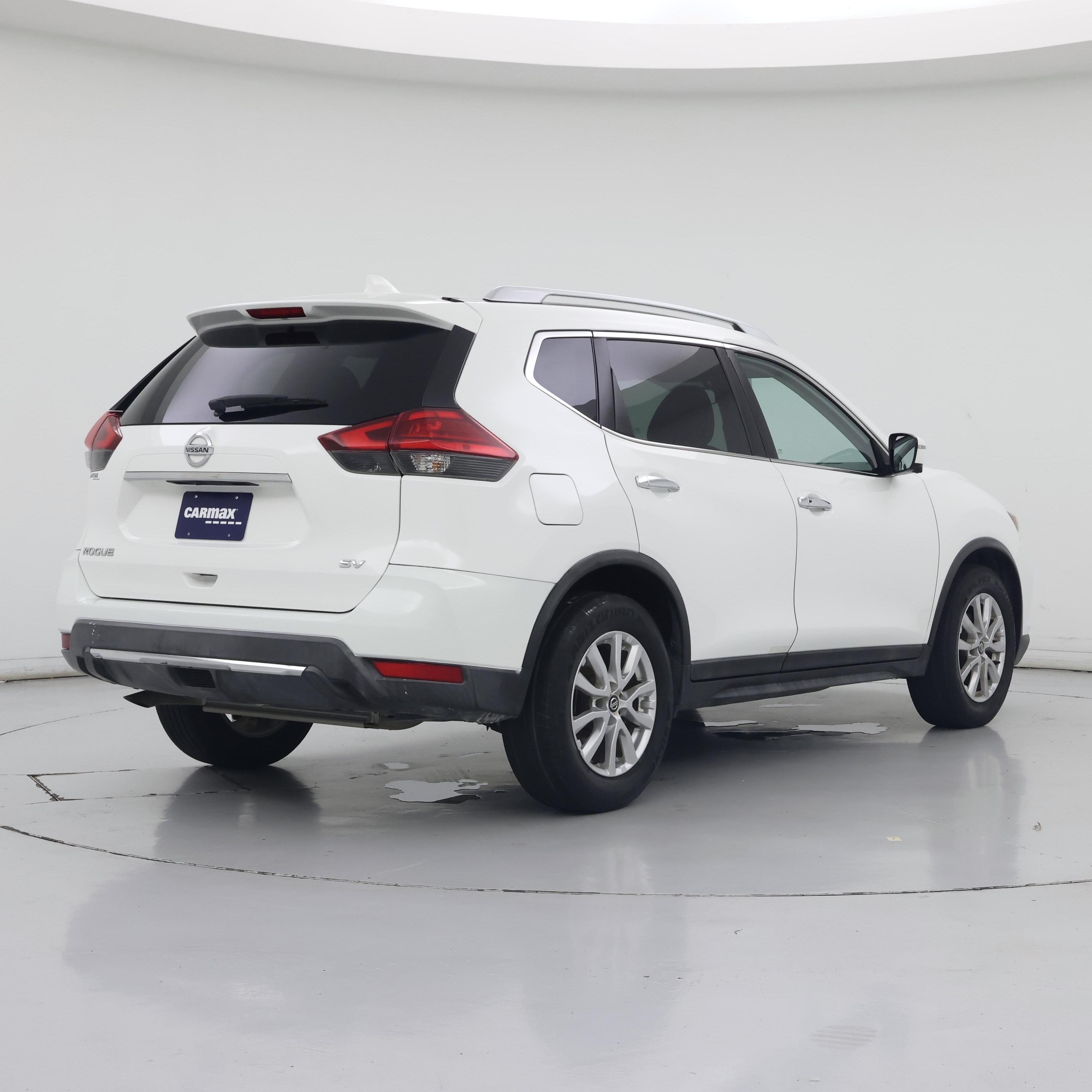 Thumbnail: 2017 Nissan Rogue - 8