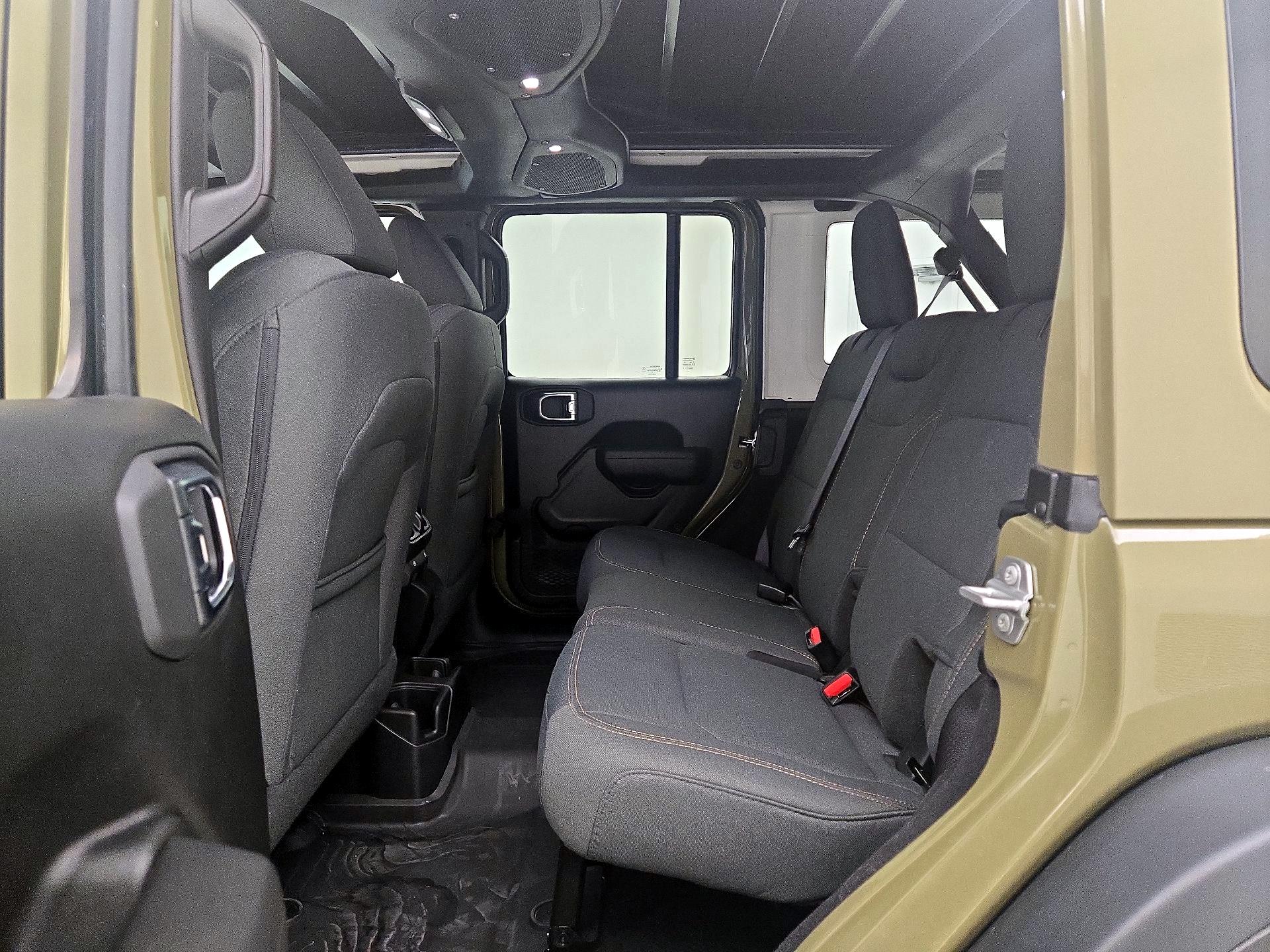 Thumbnail: 2025 Jeep Wrangler - 17