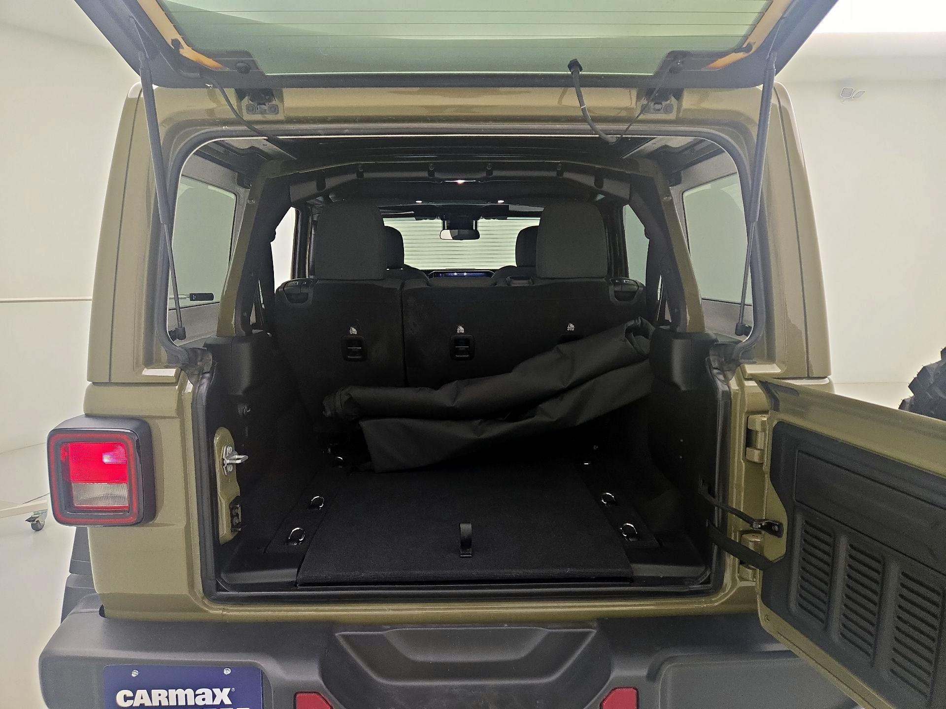 Thumbnail: 2025 Jeep Wrangler - 18