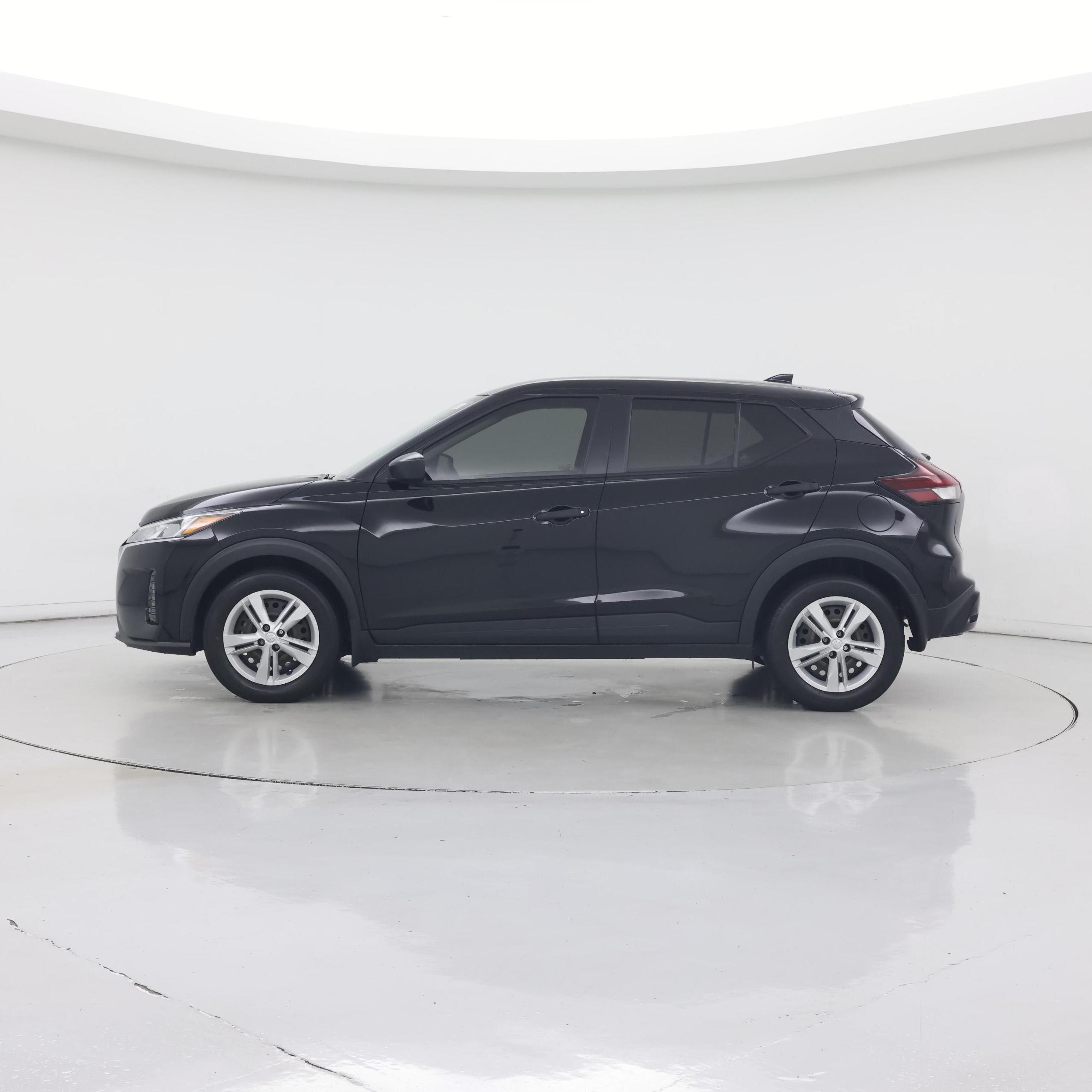 Thumbnail: 2024 Nissan Kicks - 3