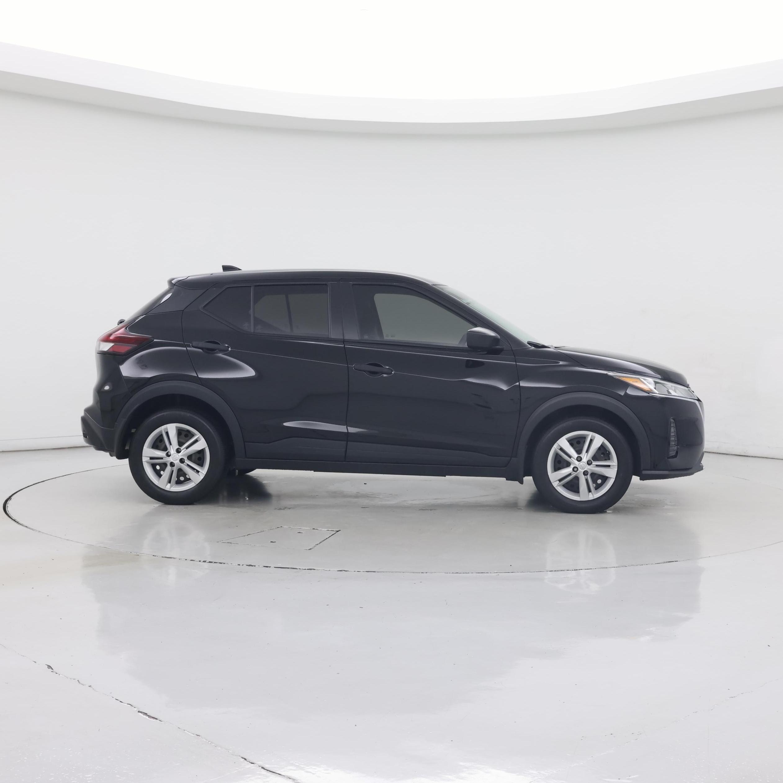 Thumbnail: 2024 Nissan Kicks - 7