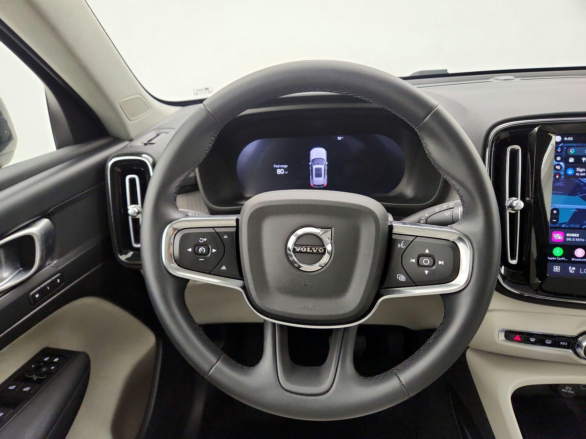 Thumbnail: 2026 Volvo XC40 - 10